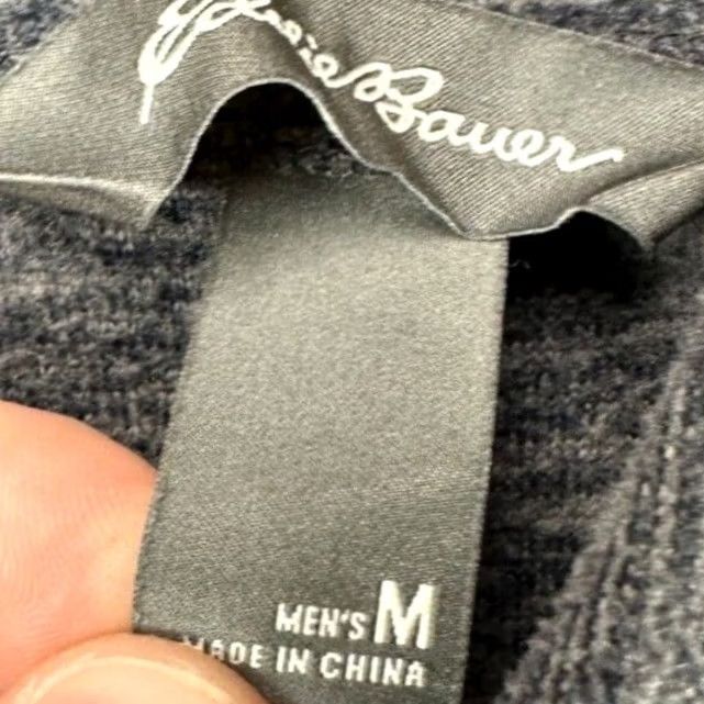 Eddie Bauer VINTAGE? None. (Cannot determine) Size US M / EU 48-50 / 2 - 4 Thumbnail