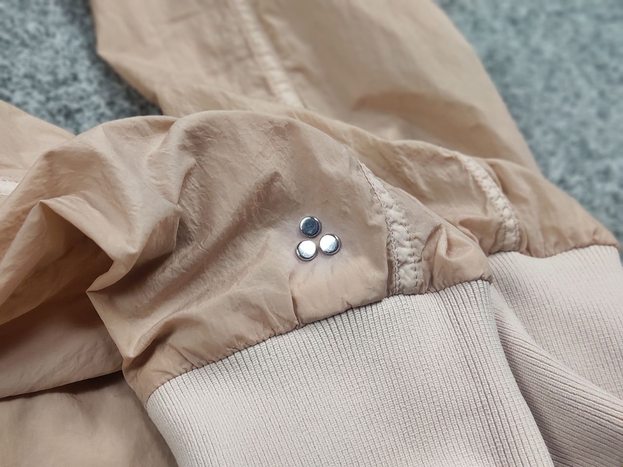 Peuterey Peuterey Designer Nylon Light Beige Bomber jacket Size M / US 6-8 / IT 42-44 - 14 Thumbnail