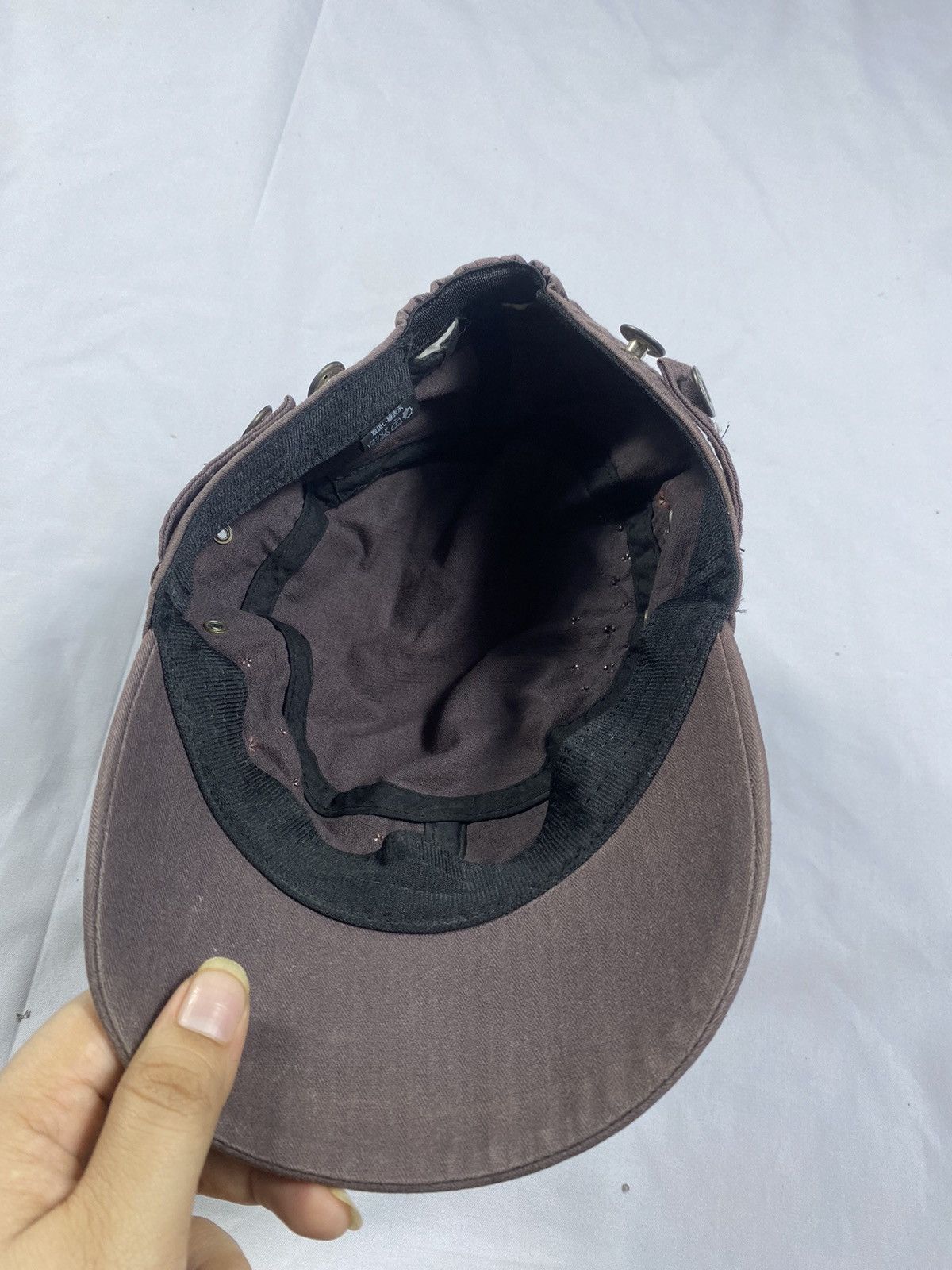20471120 Two Fold Distressed Studded Commando Coded HAT Ifsix style Size ONE SIZE - 6 Thumbnail