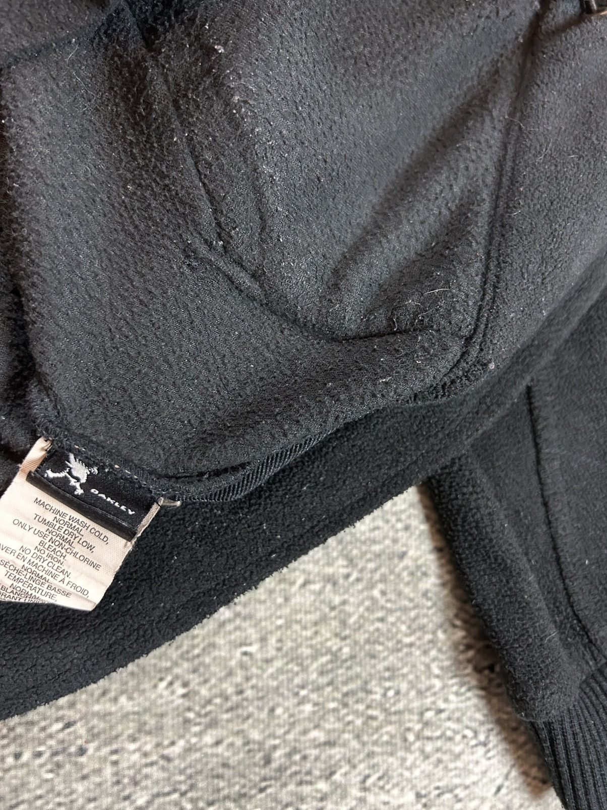 Oakley Oakley ninja fleece hoodie vintage black sweatshirt Y2K Size US S / EU 44-46 / 1 - 7 Thumbnail