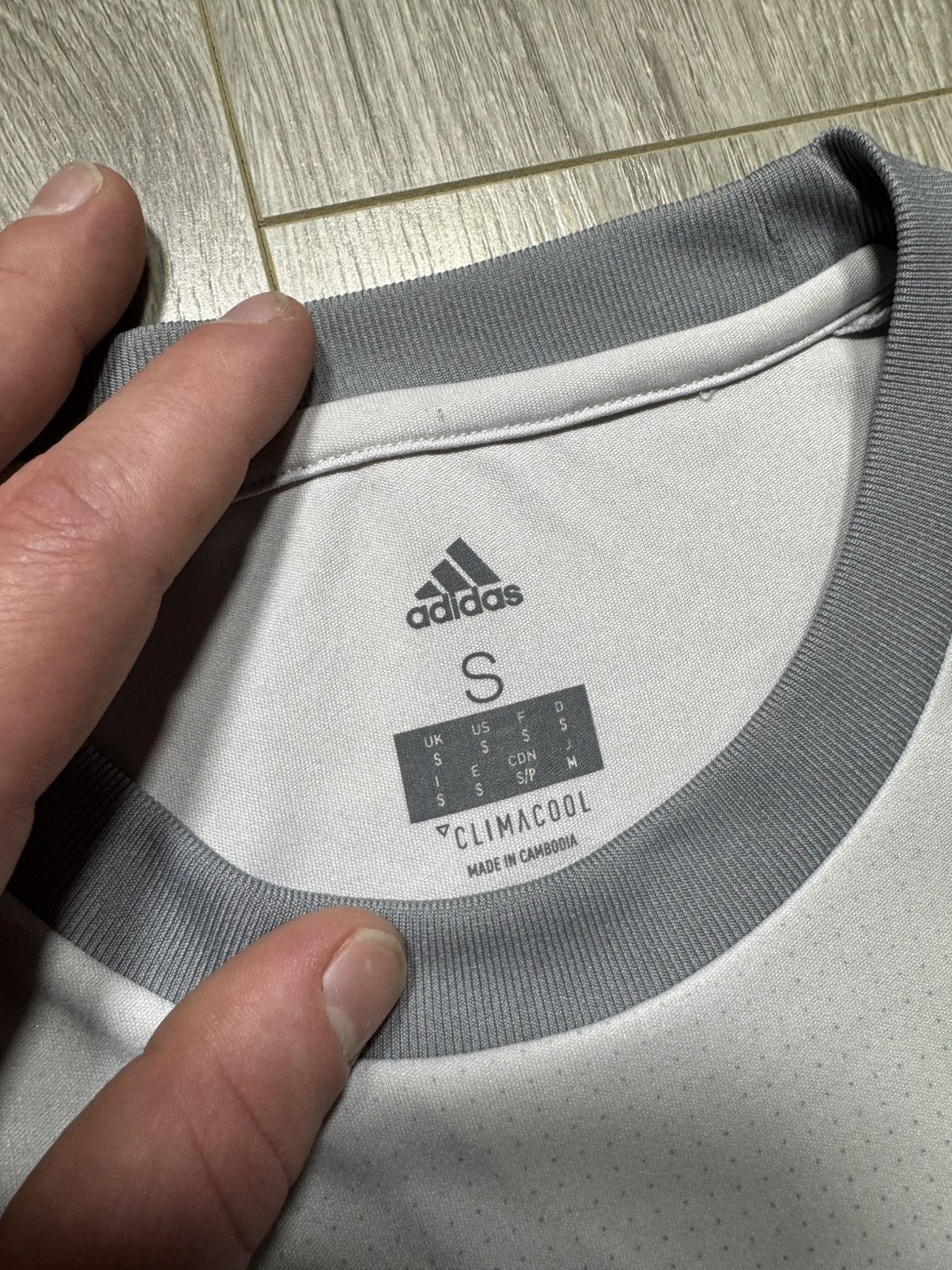 Adidas Paul Pogba Manchester United Jersey adidas 3rd Kit 2017/18 Size US S / EU 44-46 / 1 - 5 Thumbnail
