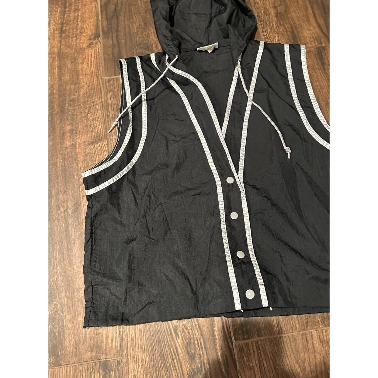 Vintage VINTAGE Gilda Marx Vest Women L Black Nylon Windbreaker USA USA Pattern Solid Sleeveless Button Drawstring Size L / US 10 / IT 46 - 3 Thumbnail