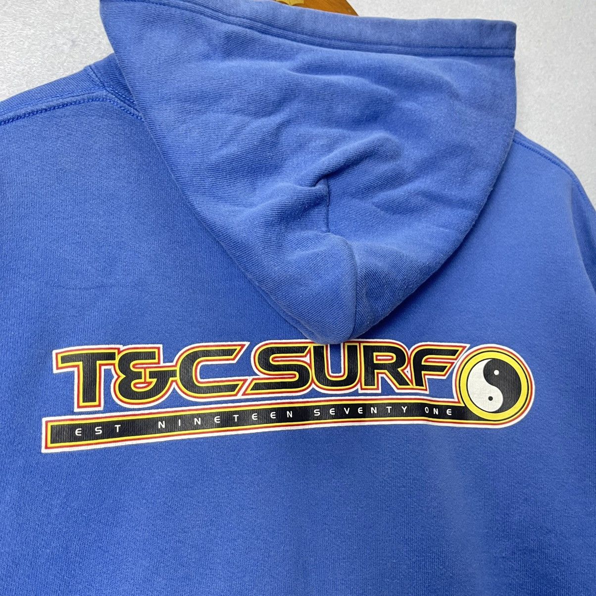 Vintage Vintage T&C Surf Hawaii Logo Hoodie Blue Streetwear Size US M / EU 48-50 / 2 - 8 Thumbnail