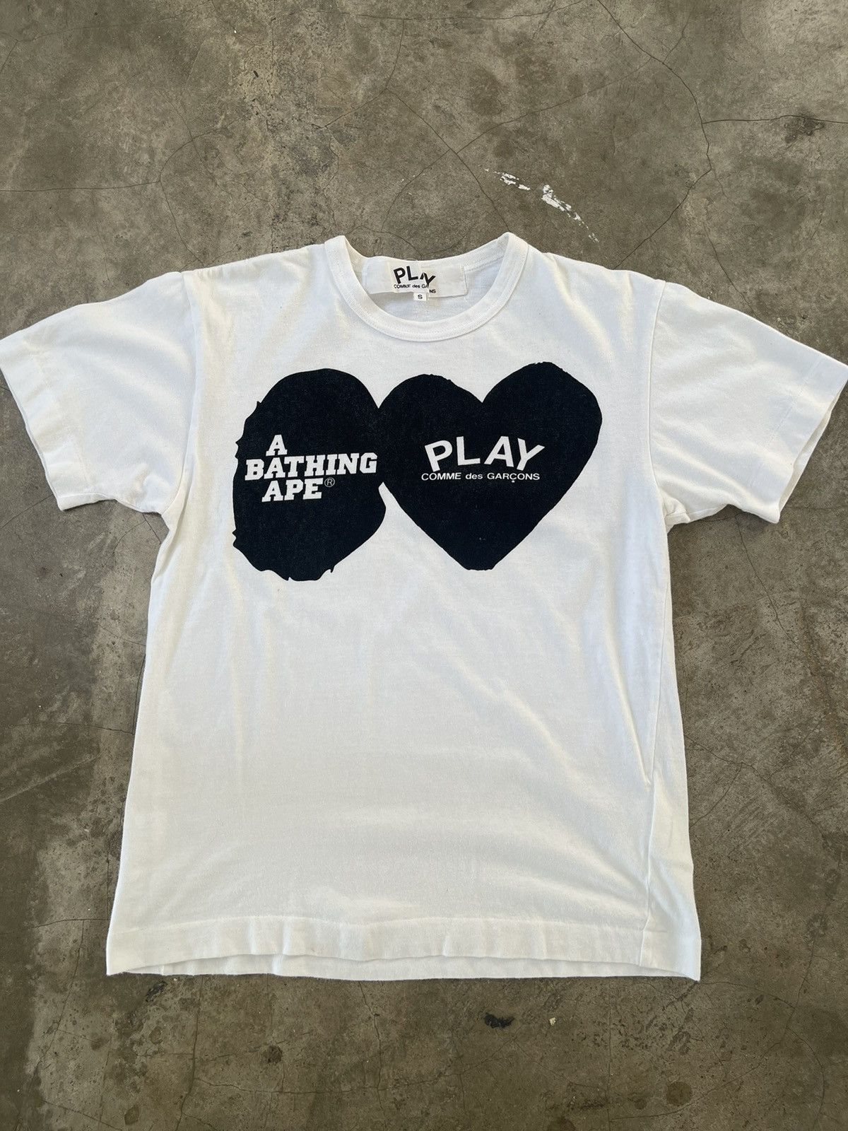 Comme des Garcons PLAY Comme Des Garcons PLAY Bape Logo Tee Size US S / EU 44-46 / 1 - 1 Thumbnail