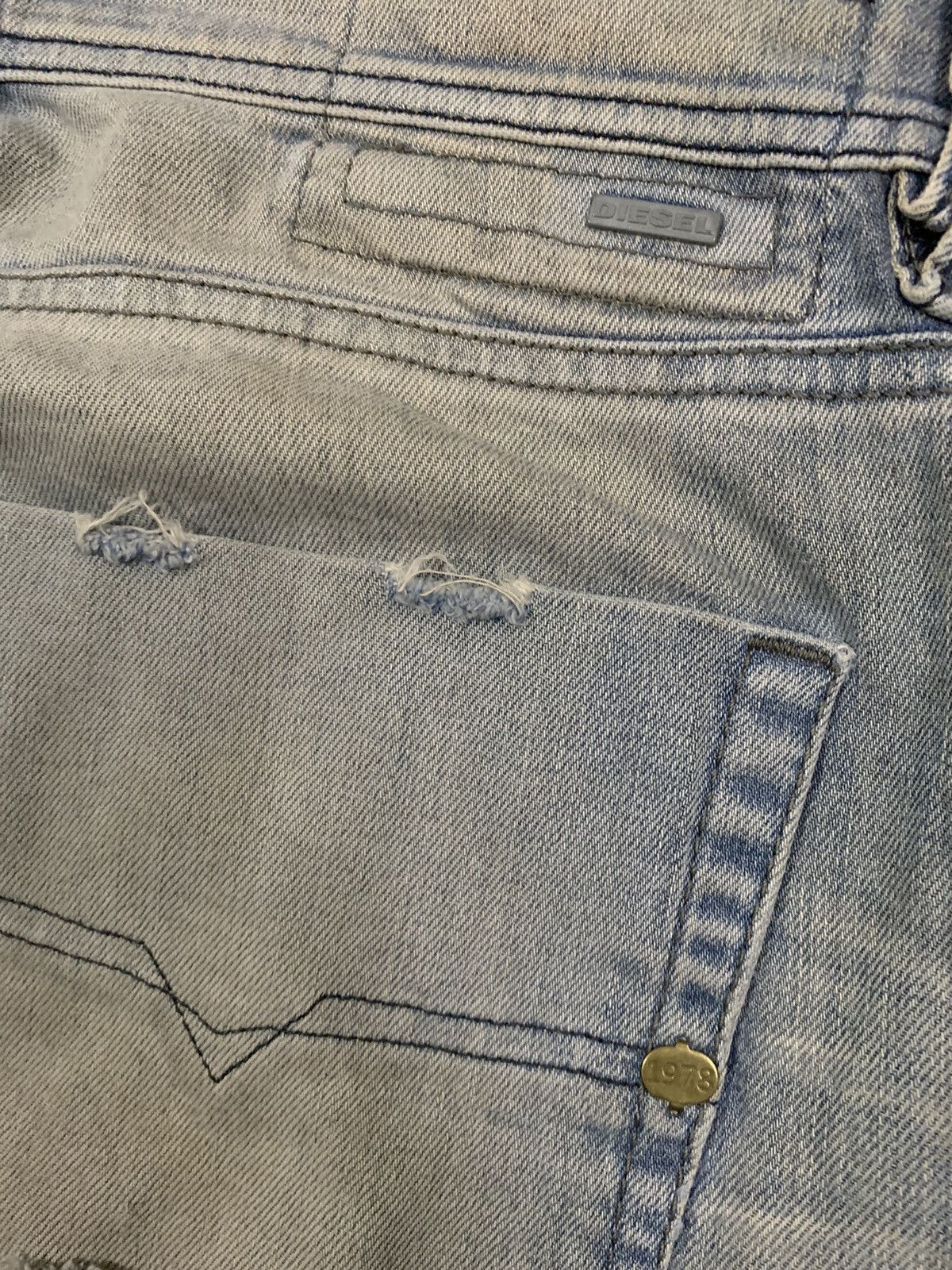 Diesel Vintage Diesel Industry Tepphar Mud Wash Ripped Grunge Jeans Size US 32 / EU 48 - 13 Thumbnail