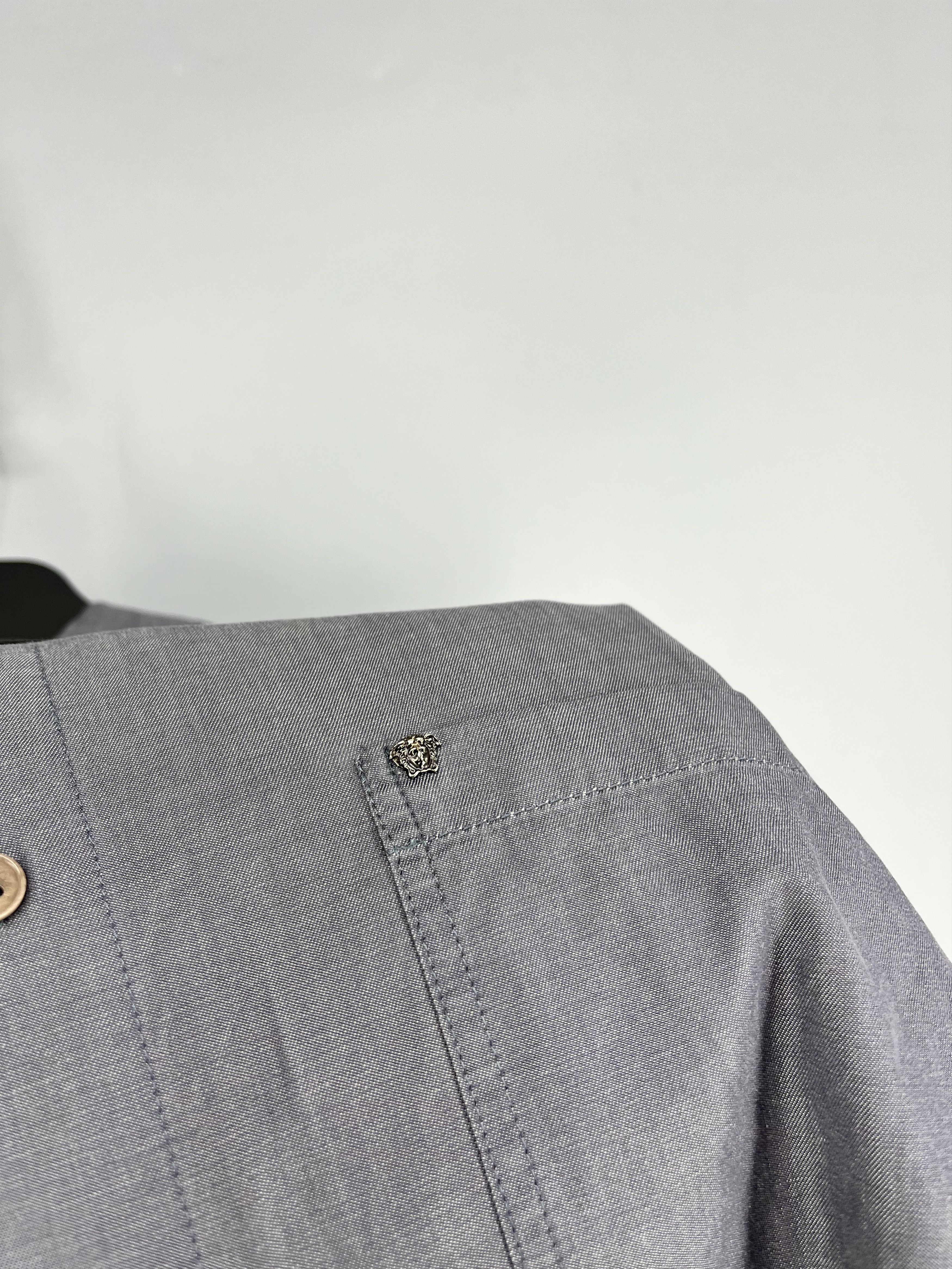 Versace × Vintage Vintage Versace Classic Structure Silk Shirt 90s Size US S / EU 44-46 / 1 - 7 Thumbnail