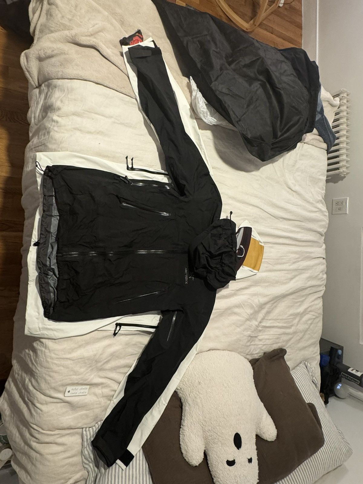 Arc'teryx × Jil Sander Unreleased Jil Sander Arc’teryx mens shell Size US M / EU 48-50 / 2 - 4 Thumbnail
