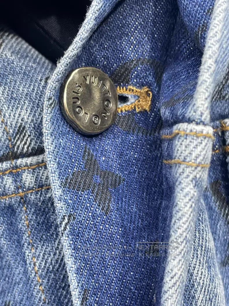 Louis Vuitton Louis Vuitton Gradient full-print denim jacket Size US M / EU 48-50 / 2 - 5 Thumbnail