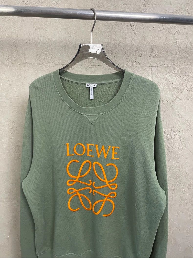 Loewe LOEWE Gray and green embroidered orange Logo round neck sw Size XL / US 12-14 / IT 48-50 - 3 Thumbnail