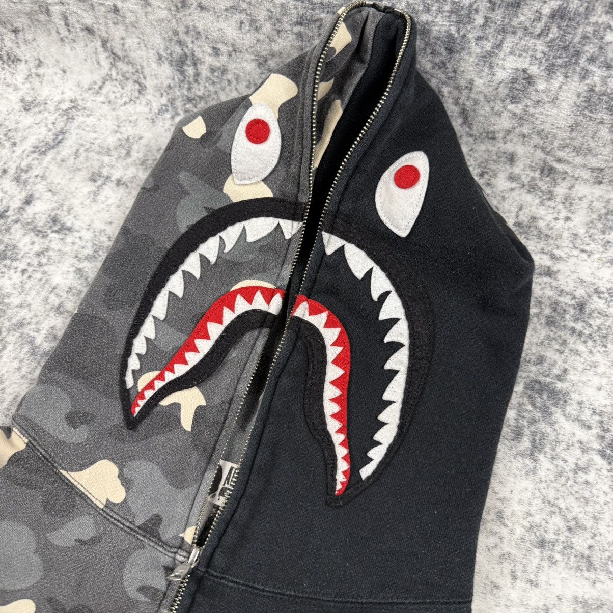 Bape BAPE Shark Full Zip Hoodie Glow in the Dark Camo Split Black Size US XL / EU 56 / 4 - 6 Thumbnail