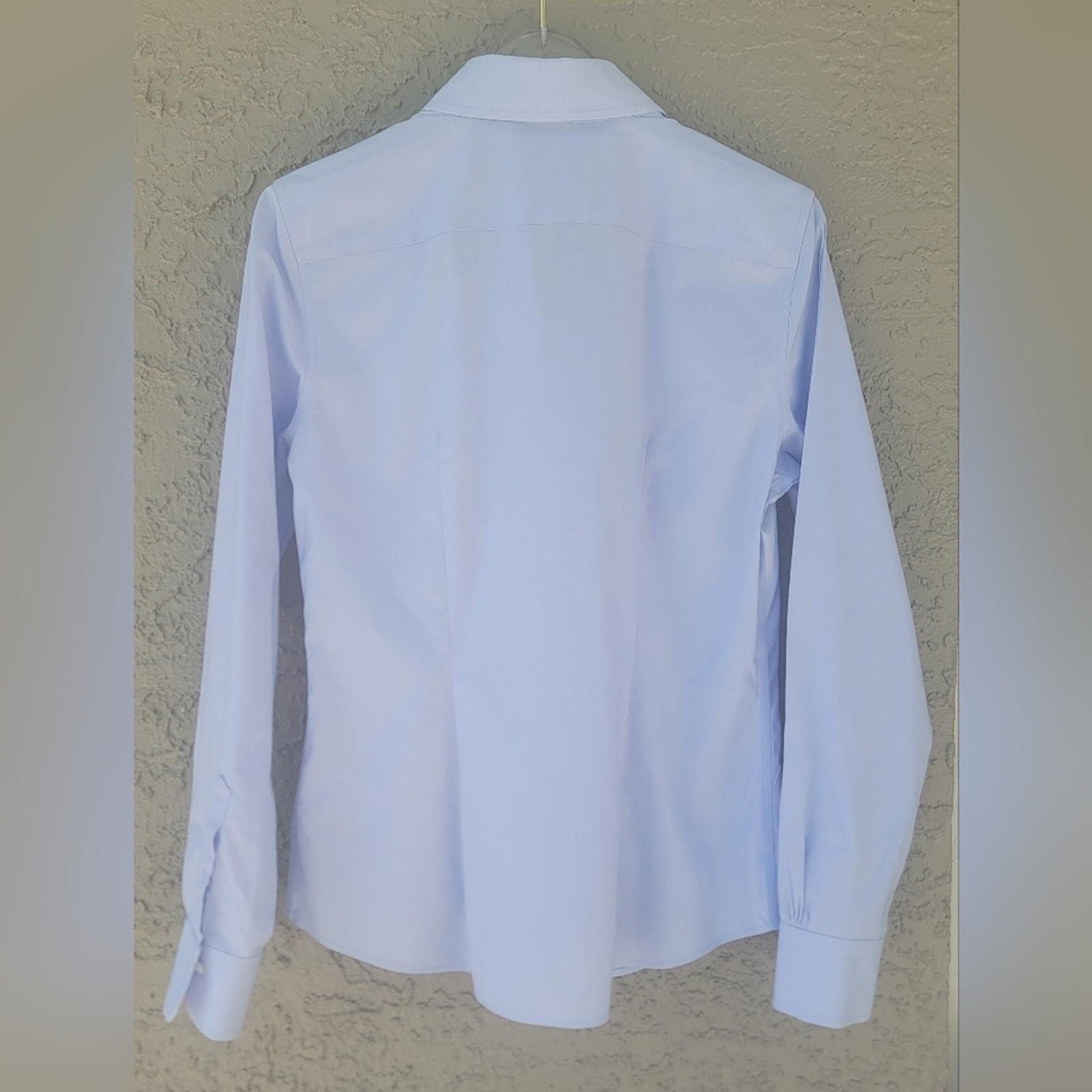 Brooks Brothers Brooks Brothers Light Blue Button Down Shirt Size M / US 6-8 / IT 42-44 - 3 Thumbnail