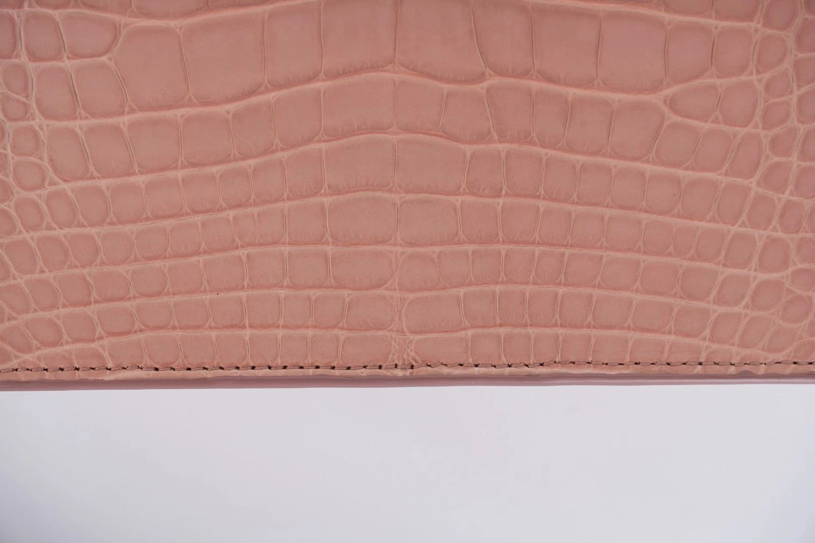 Giorgio Armani RARE Giorgio Armani Croco Exotic Leather Pink Bag Tote Size ONE SIZE - 9 Thumbnail