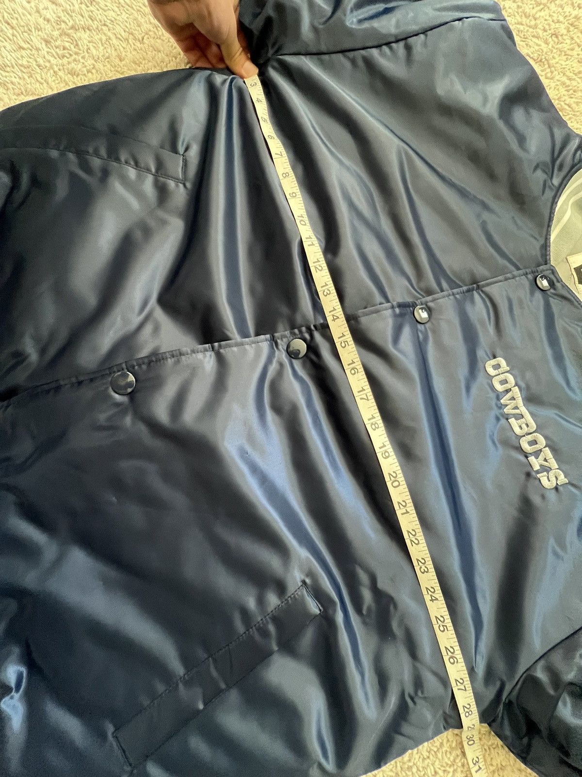 Mitchell & Ness Dallas Cowboys Mitchell Ness Throwback Quilted Satin Jacket Size US XXL / EU 58 / 5 - 4 Thumbnail