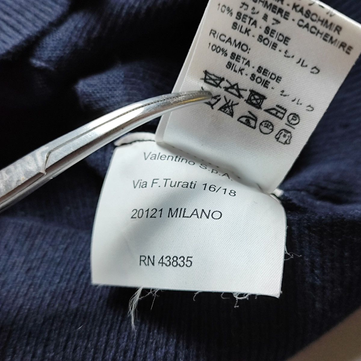 Valentino Valentino - Front See through patches flower - Sweater Size S / US 4 / IT 40 - 11 Thumbnail