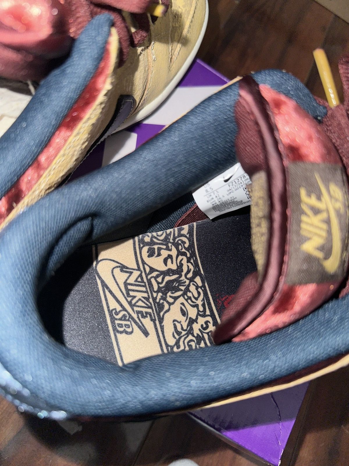 Nike SB Nike SB Dunk Low Size US 8.5 / EU 41-42 - 7 Thumbnail