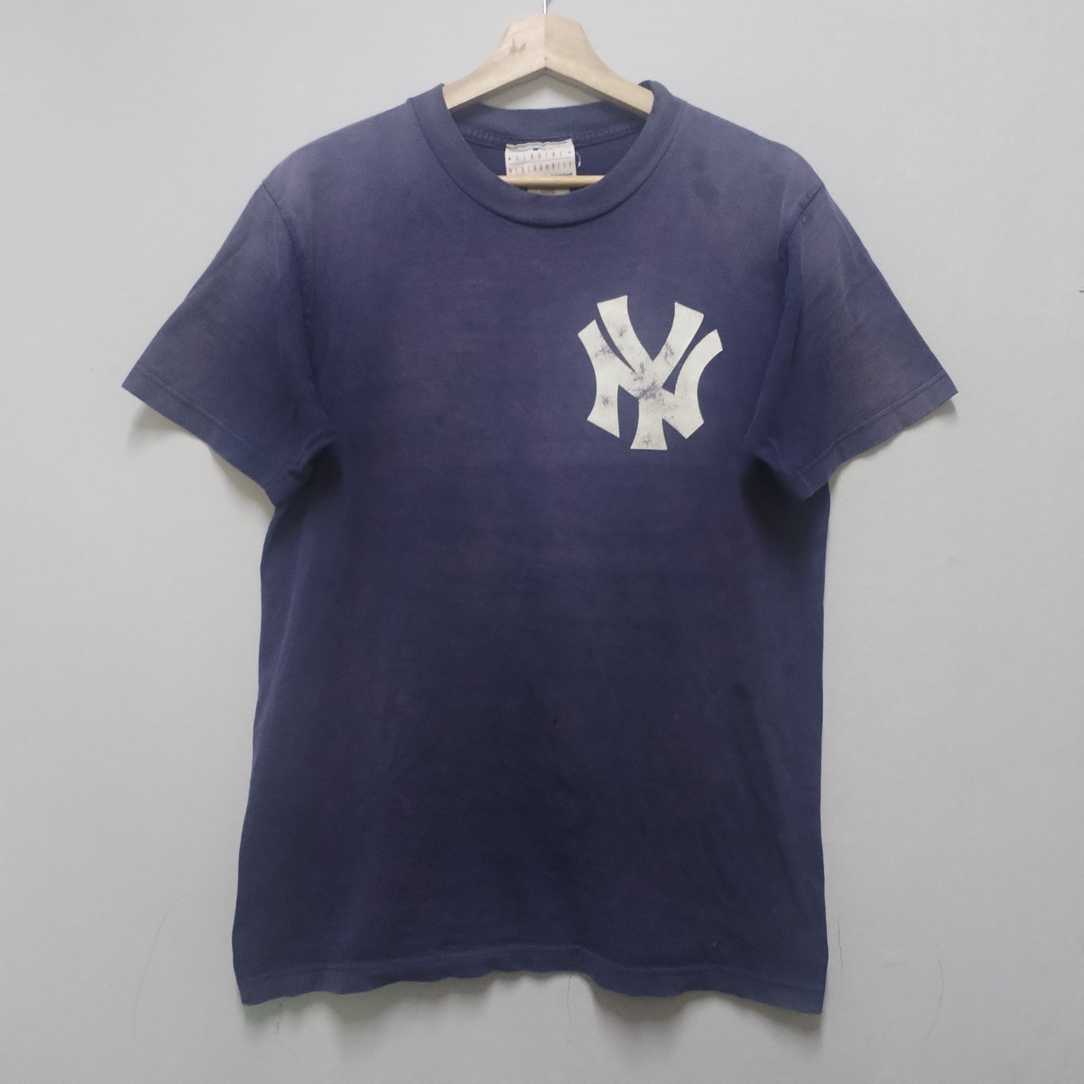 New York Yankees Thrashed Sun Faded New York Yankees Shirt Distressed Size US M / EU 48-50 / 2 - 1 Thumbnail