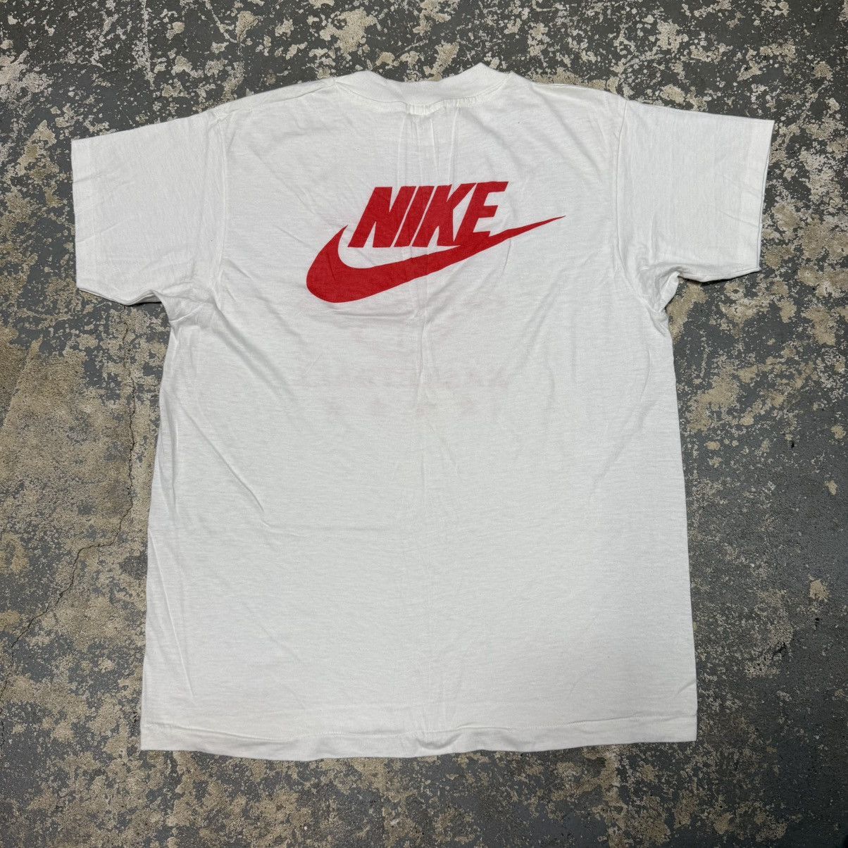 Nike True Vintage USC Game Cocks Basketball Nike Promo 70s Tshirt Size US L / EU 52-54 / 3 - 2 Thumbnail