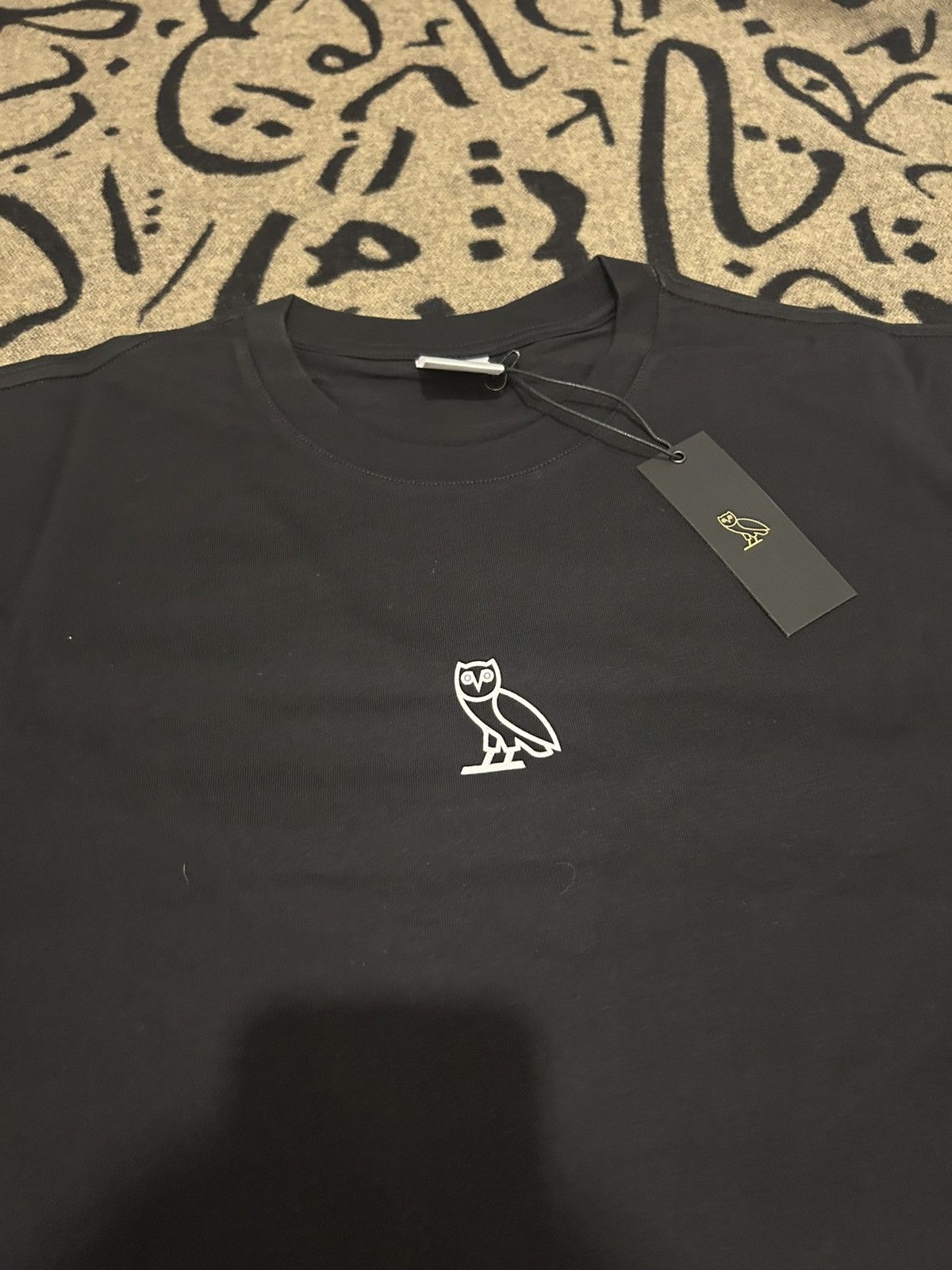 Drake OVO Arabic “The Family” Graphic Tshirt Size US XL / EU 56 / 4 - 3 Thumbnail