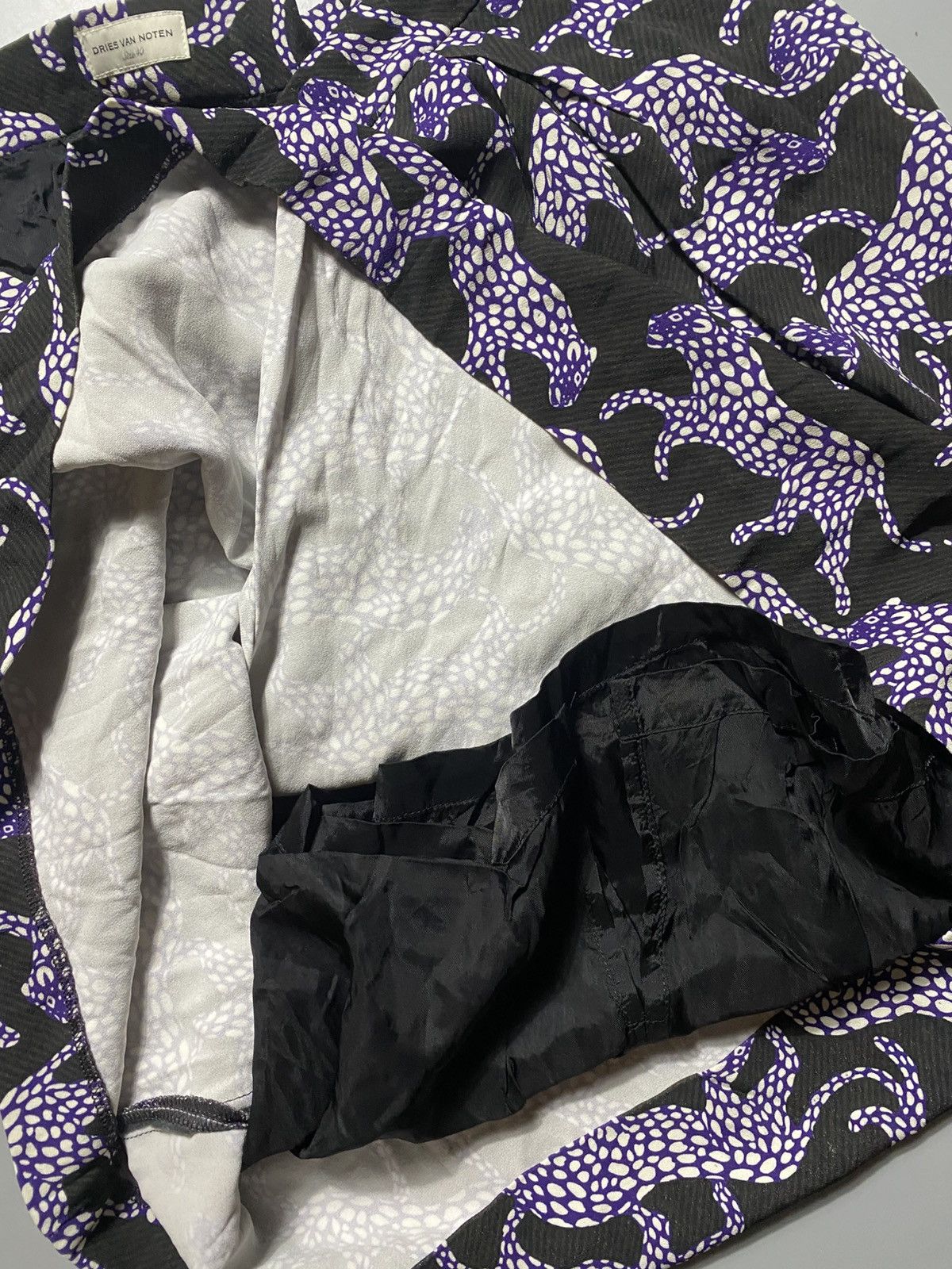 Dries Van Noten DRIES VAN NOTEN ANIMAL PRINT SKIRT Size 27" / US 4 / IT 40 - 9 Thumbnail
