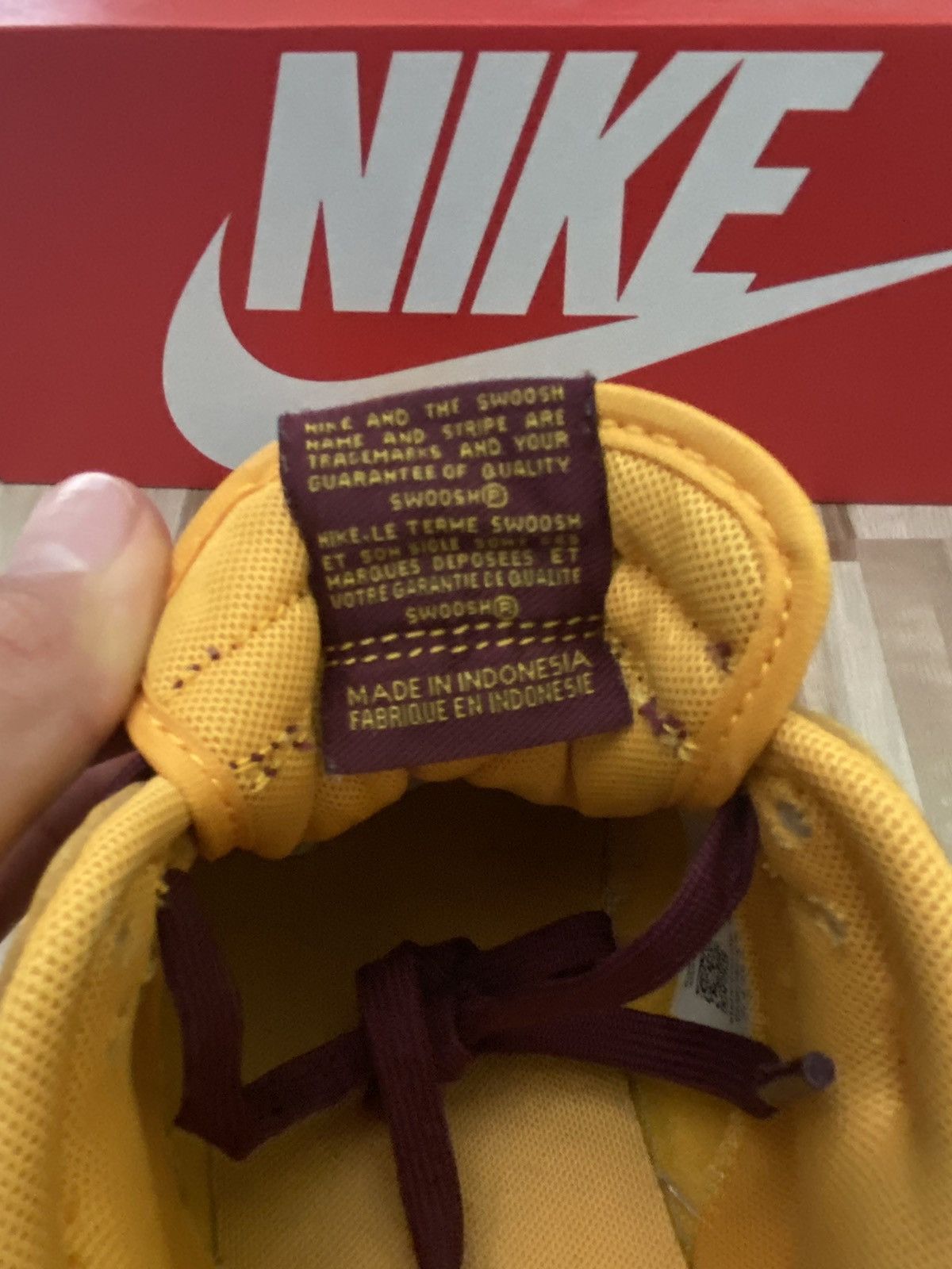 Nike Nike Dunk Low Retro University Gold Size US 10 / EU 43 - 5 Thumbnail