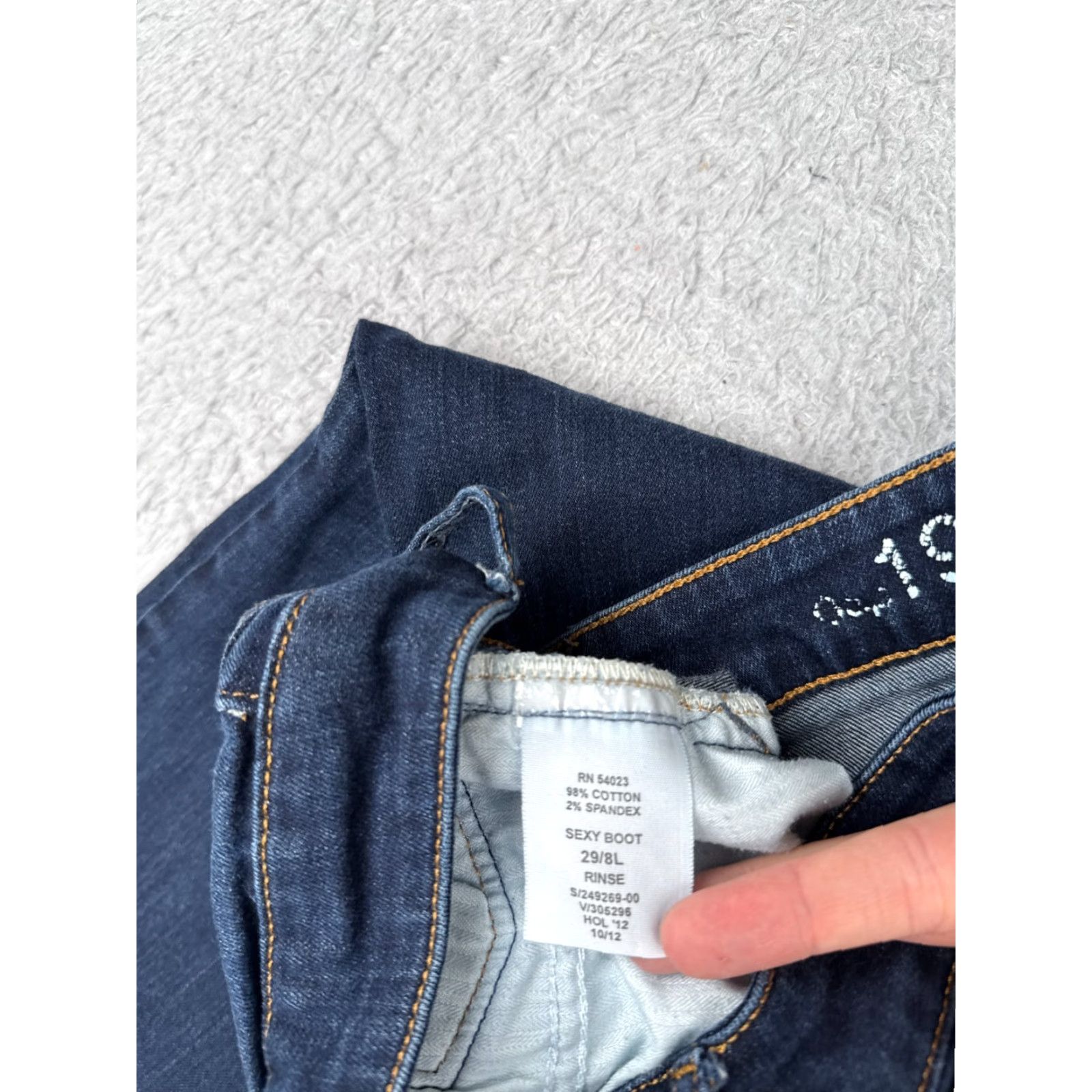 Gap Gap Jeans Womens Bootcut Jeans 8 Blue Denim Mid Rise 30x32 Bootcut 5-Pocket Stretch Cotton Blend Gap 1969 Western American Size 30" / US 8 / IT 44 - 7 Thumbnail