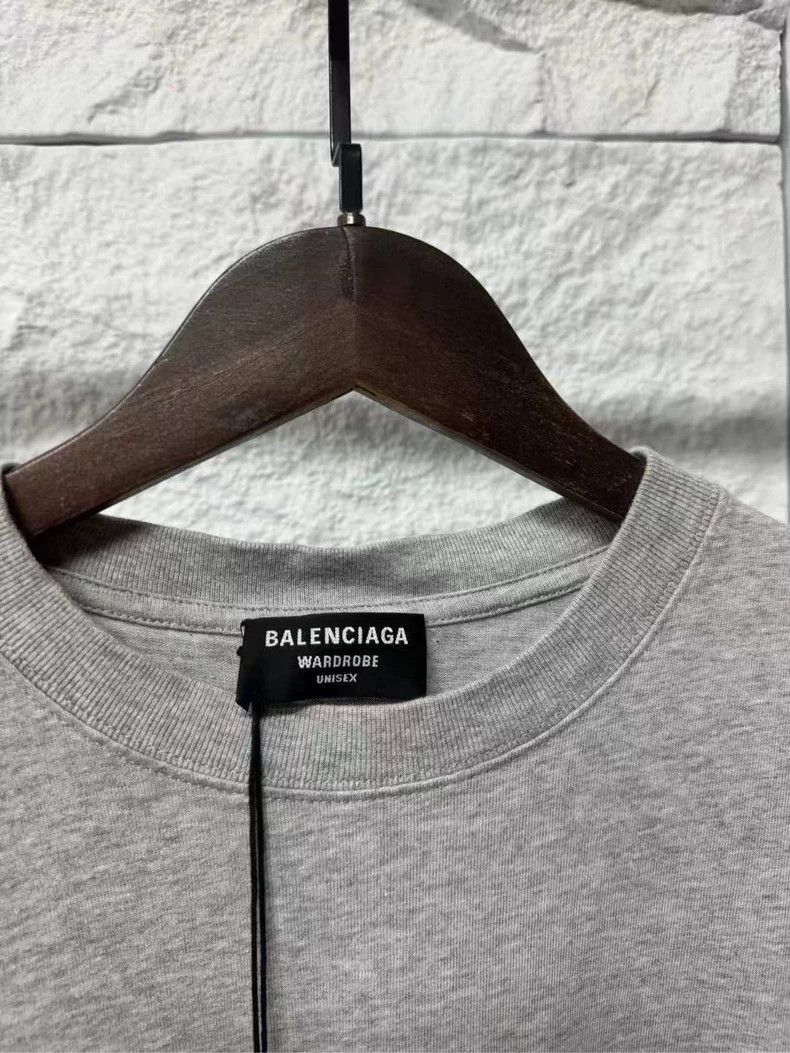 Balenciaga Balenciaga Grey front and back logo short sleeve Size US S / EU 44-46 / 1 - 3 Thumbnail