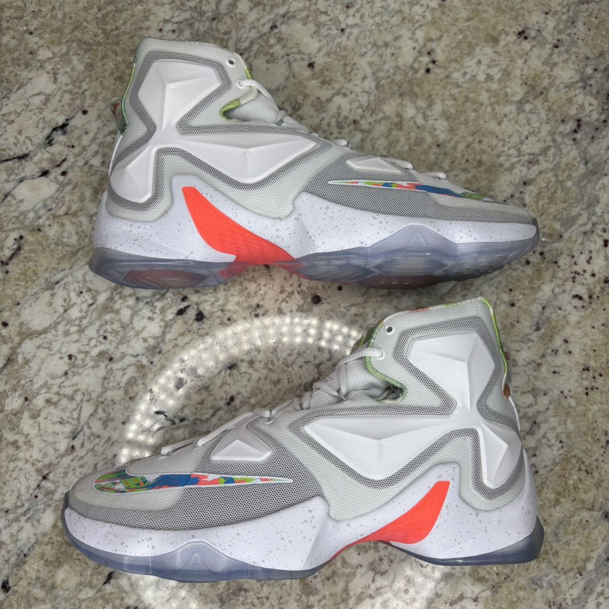 Nike Size 11.5 - Nike LeBron 13 Easter CLEAN W/Box Size US 11.5 / EU 44-45 - 2 Thumbnail