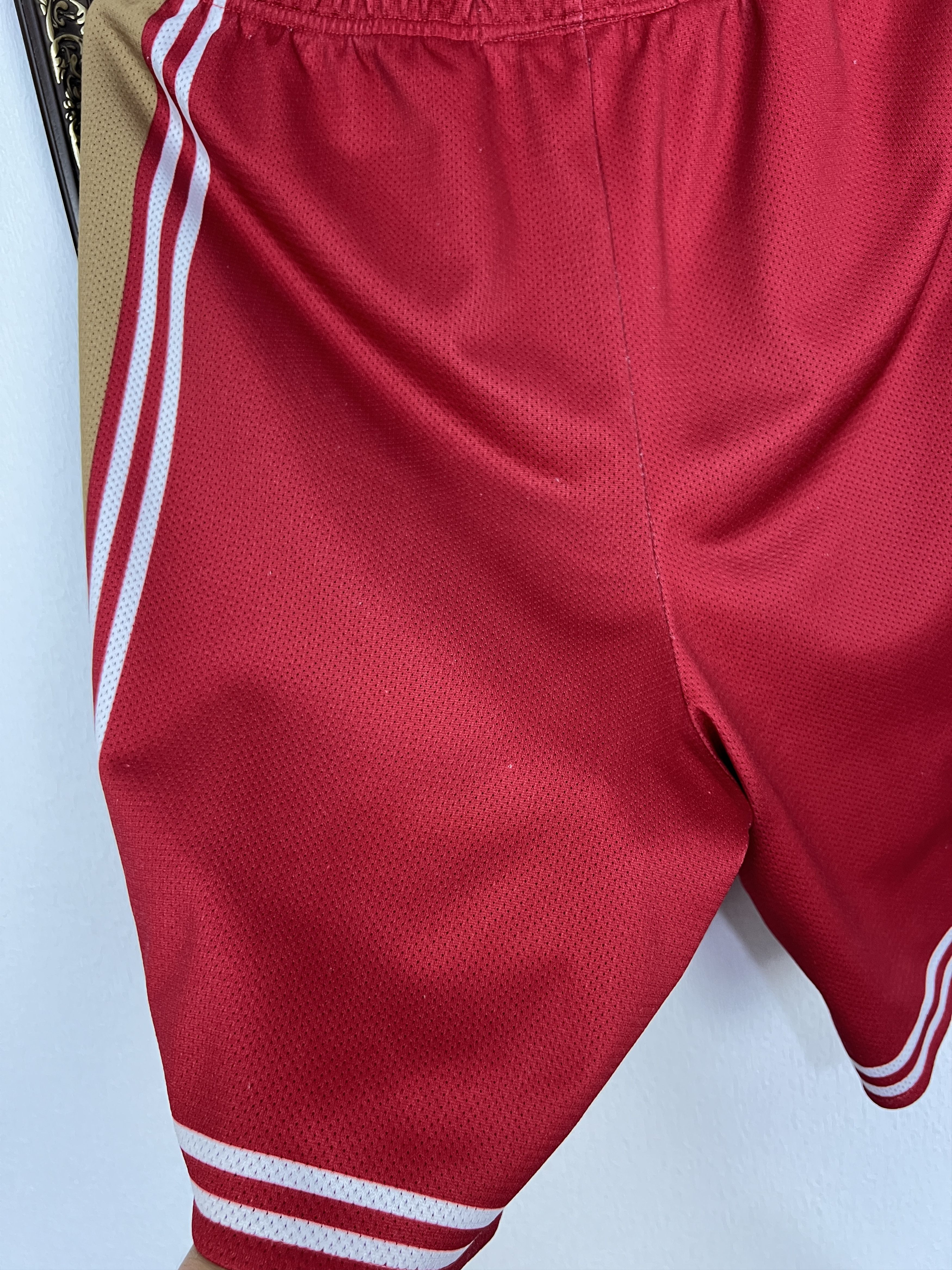 Champion Vintage 90's NBA Cleveland Cavaliers Shorts Champion James M Size US 32 / EU 48 - 15 Thumbnail