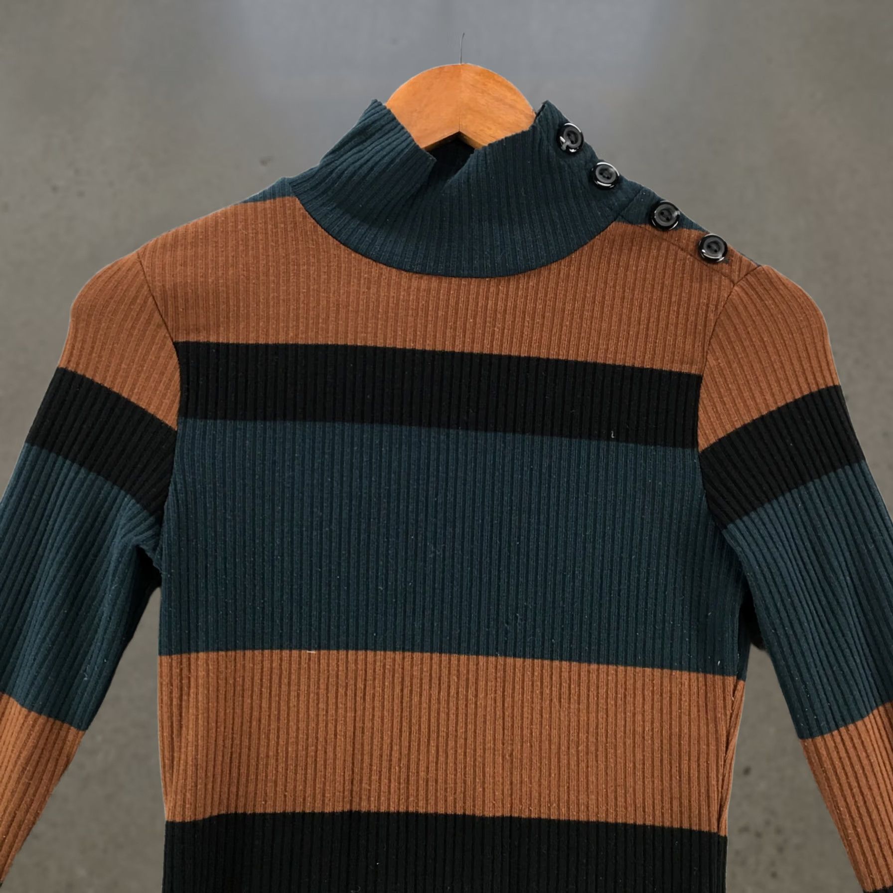 Sanctuary Sanctuary Sweater Shirt Womens XS Multicolor Button Detail Turtleneck Mock Pullover Fall Winter Crewneck Size XS / US 0-2 / IT 36-38 - 1 Thumbnail