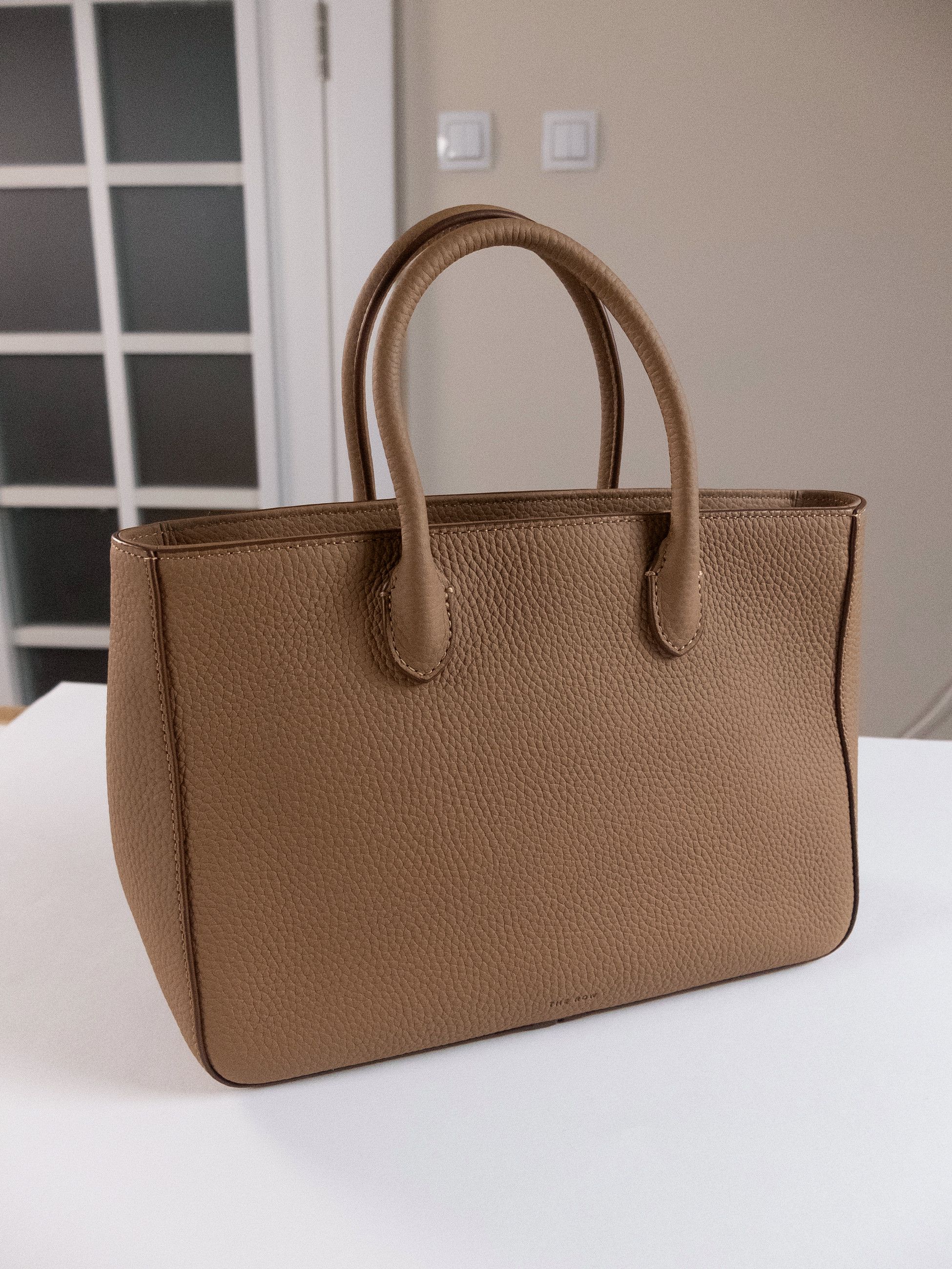 The Row THE ROW Small Day Luxe sandpit brown leather bag handbag q Size ONE SIZE - 4 Thumbnail