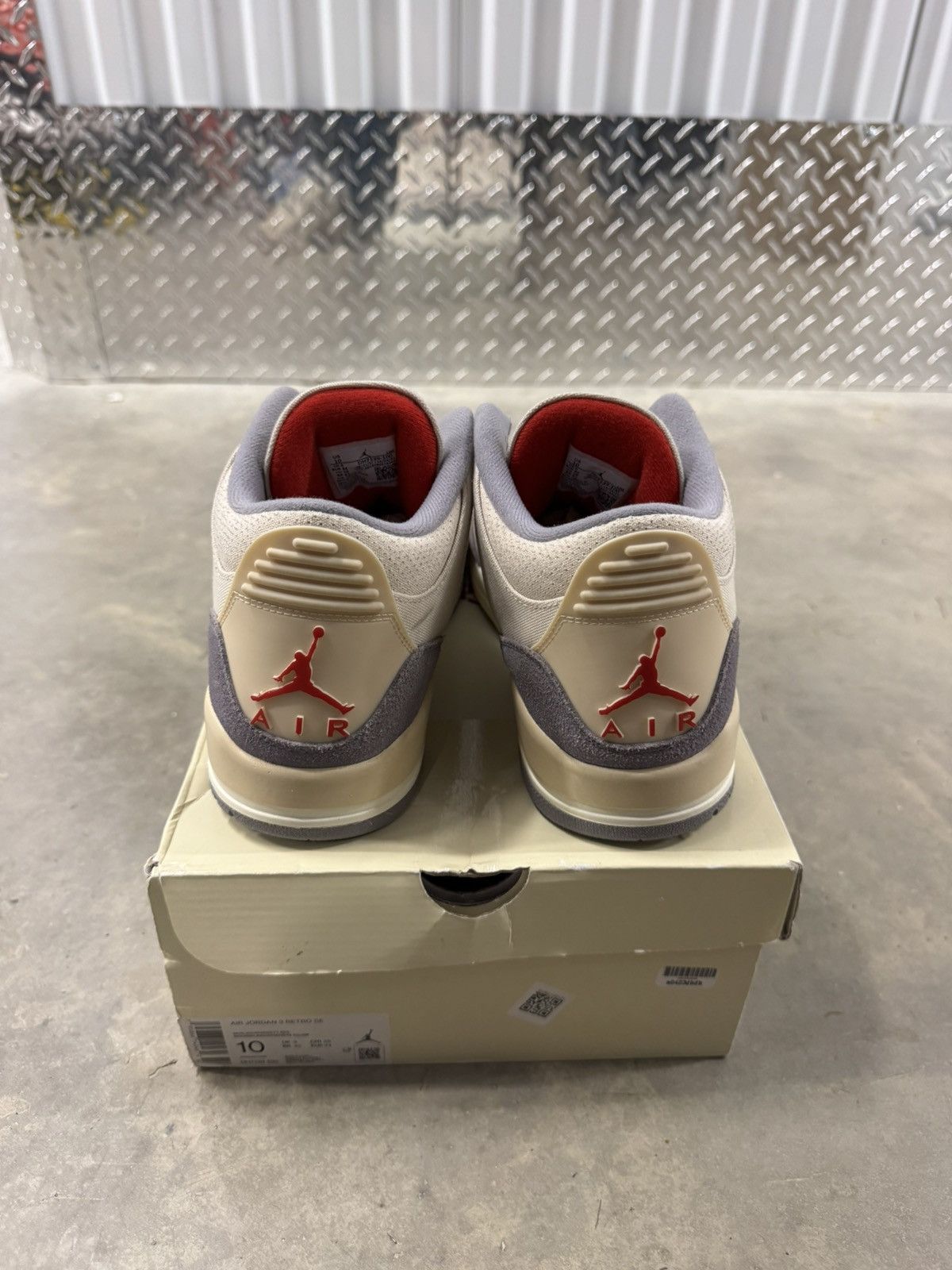 Jordan 3 Retro Muslin Size 10