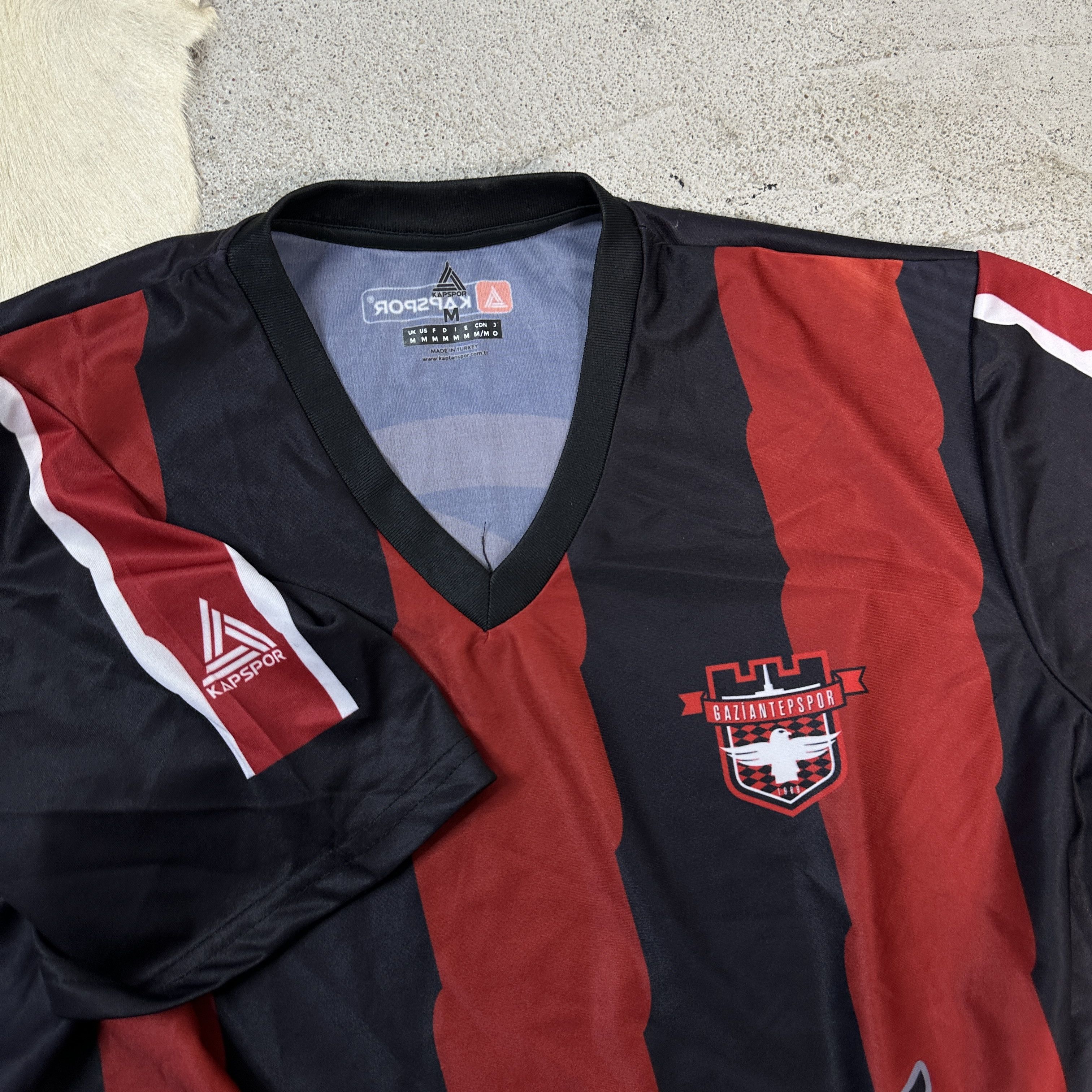 Vintage Vintage Sportswear Athletic Active jersey Fanshop Gazientep Size US M / EU 48-50 / 2 - 3 Thumbnail