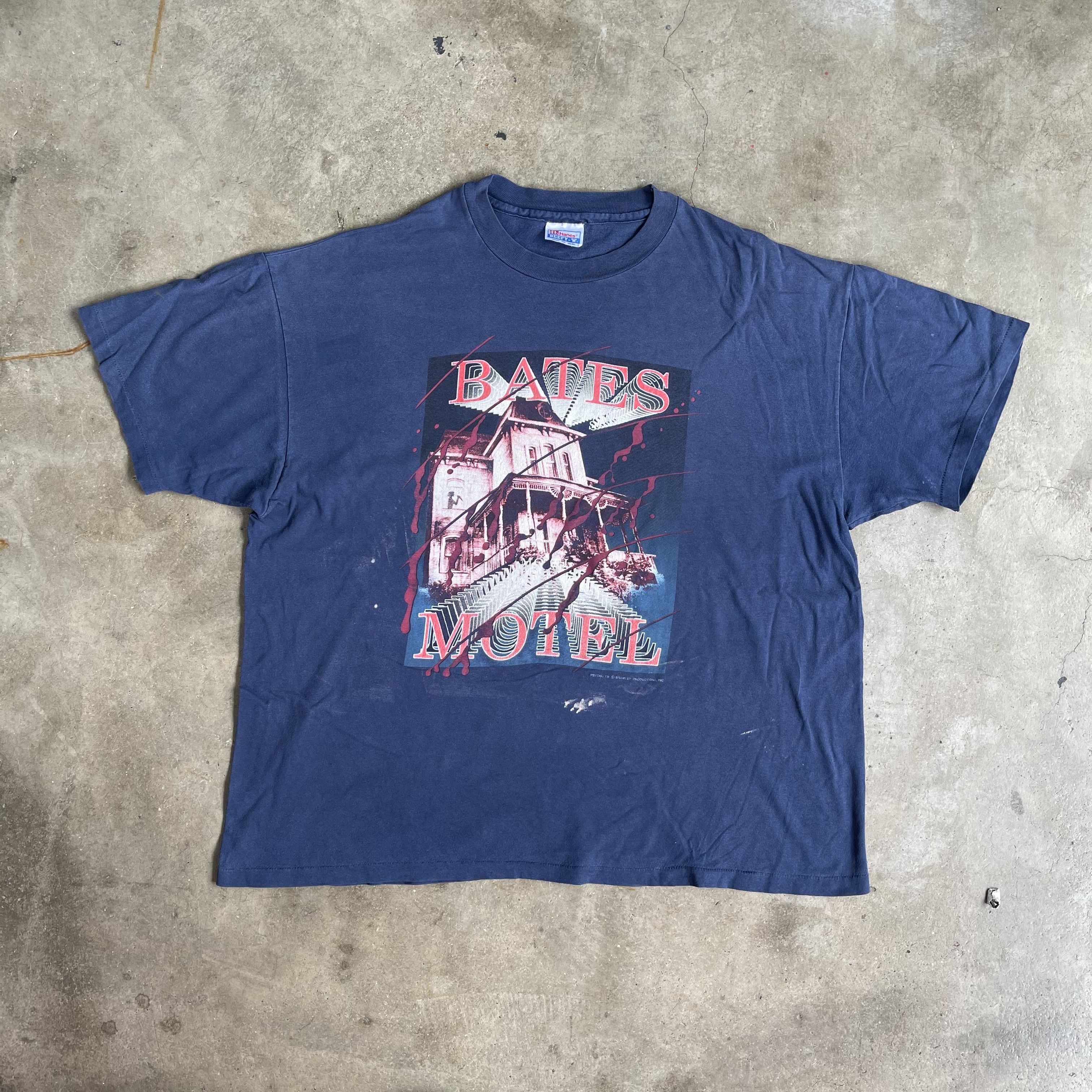 image of 90's Psycho Bates Motel T-Shirt Horror Movie Tee in Blue, Men's (Size 2XL)