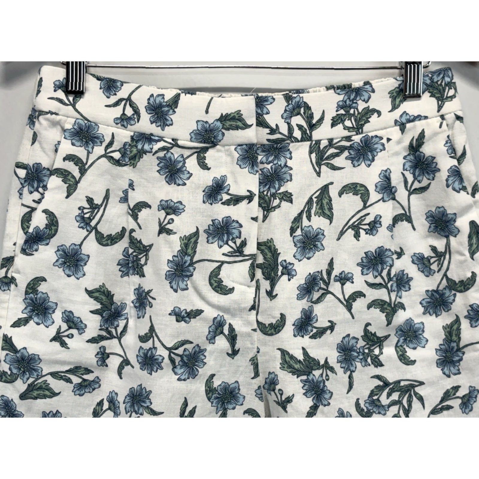 J.Crew J. Crew Linen Blend Floral Shorts Womens 8 White Pleated Vintage No 5 in Inseam Regular Mom Preppy Classic Shirt? Size 30" / US 8 / IT 44 - 2 Thumbnail