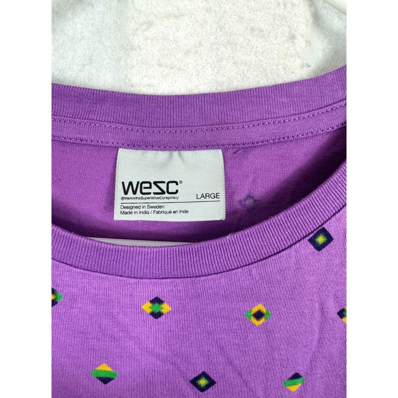 WeSC WESC Mens Large Shirt Dartenjang Purple Diamon pattern T-shirt Short sleeve Crew Mens Size US L / EU 52-54 / 3 - 2 Thumbnail