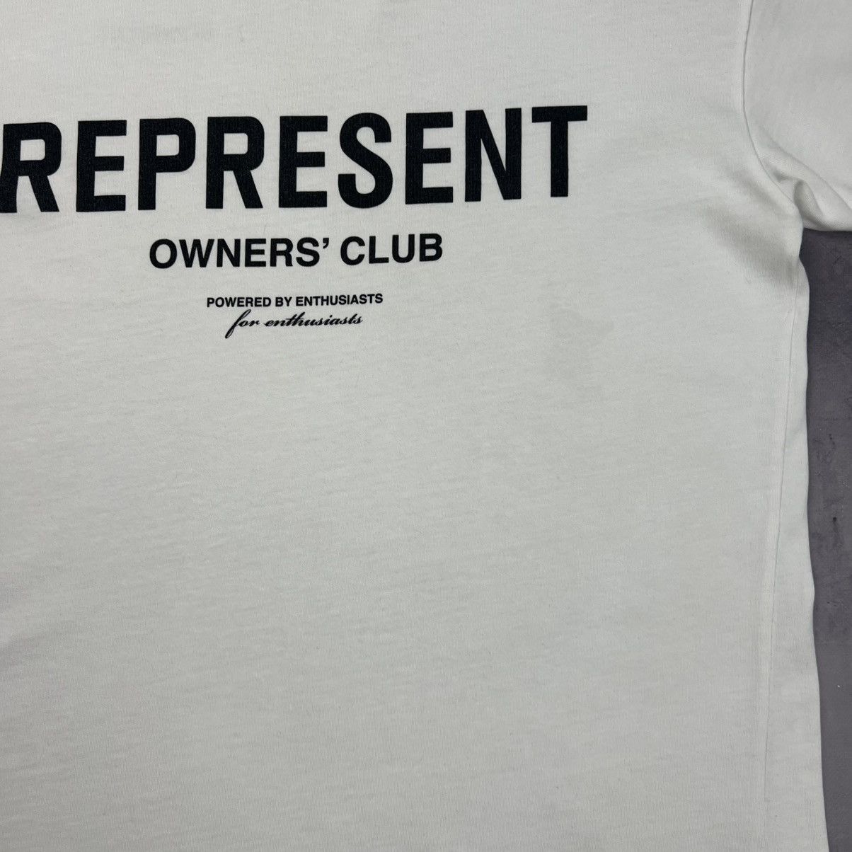 Represent Clo. Rare! Represent Luxury Big Logo Tee Size US M / EU 48-50 / 2 - 10 Thumbnail