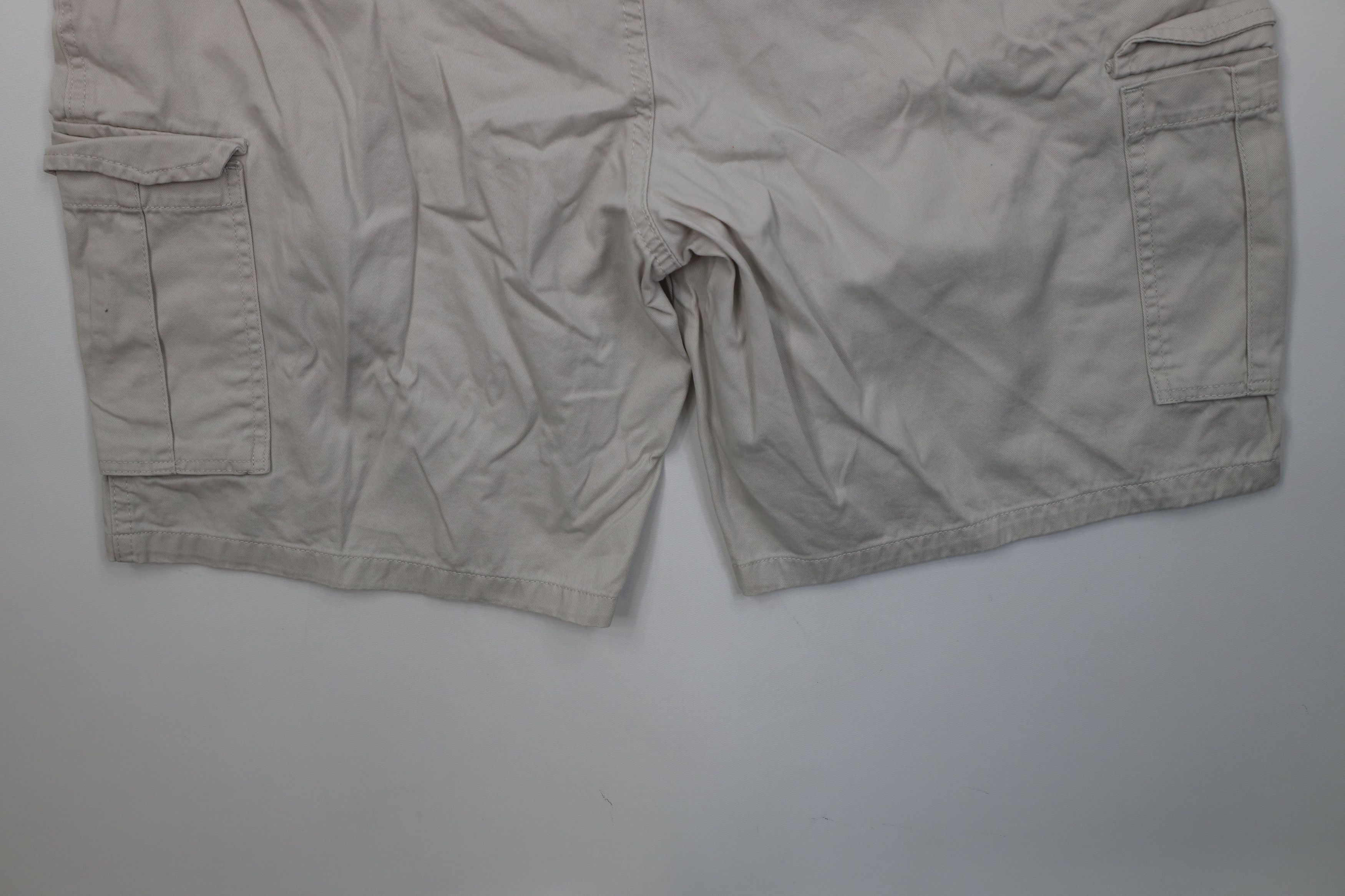 Vintage Vintage Y2K Streetwear Relaxed Fit Cargo Shorts Beige Cotton Size US 38 / EU 54 - 12 Thumbnail