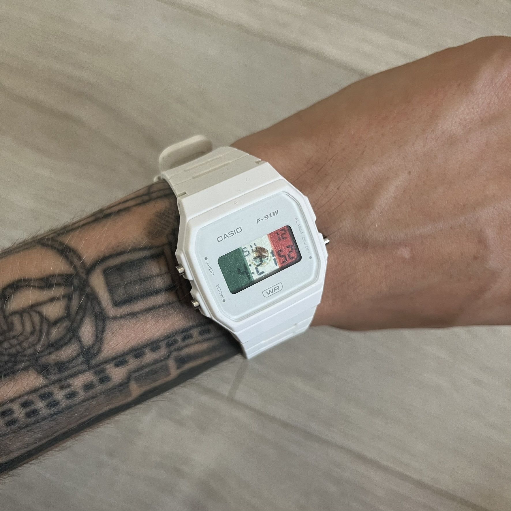 Casio Casio F-91W White "Mexico" Digital Watch Size ONE SIZE - 3 Thumbnail