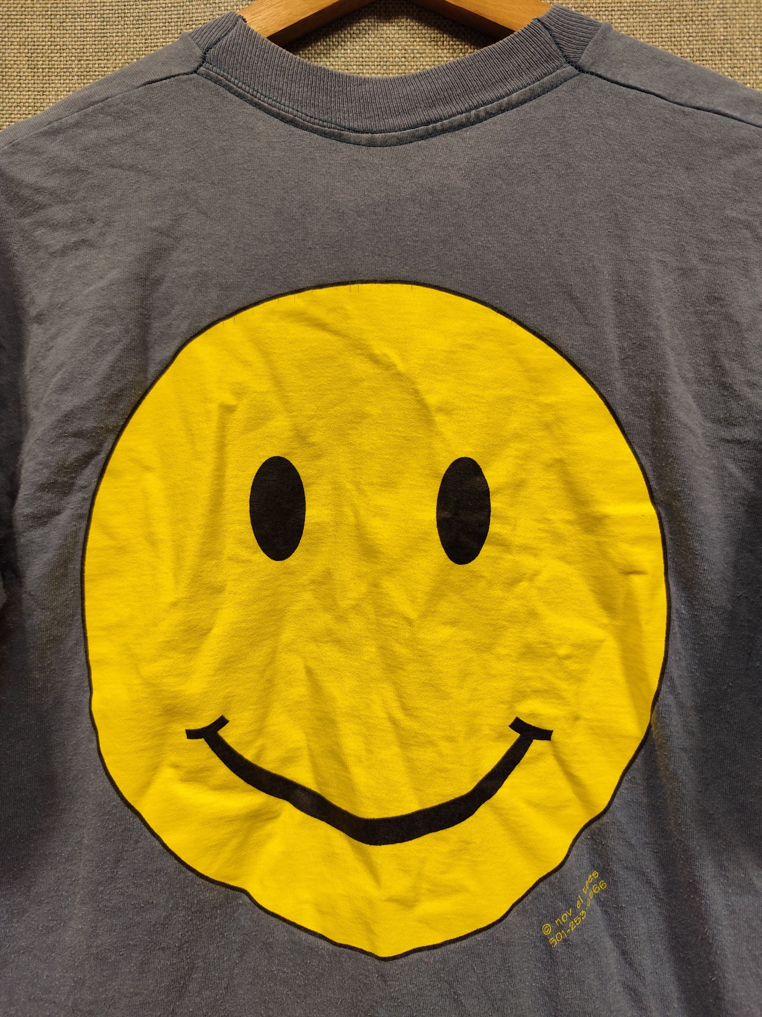 Fruit Of The Loom vintage 90s t shirt smiley face Size US M / EU 48-50 / 2 - 3 Thumbnail