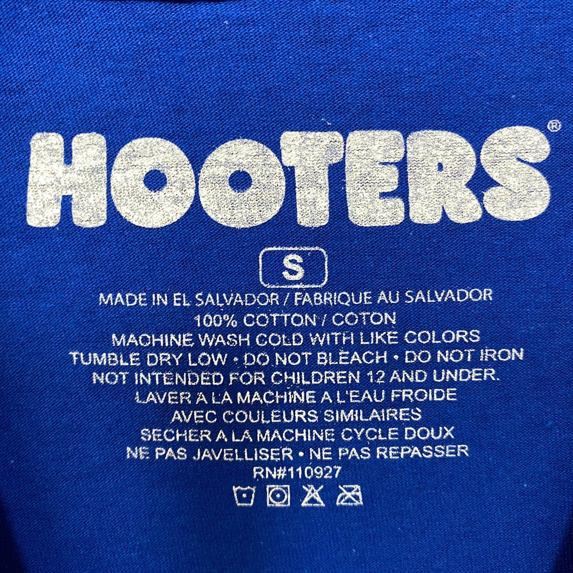 Other Hooters Coming In Hot Delightfully Tacky Since 1983 T-Shirt Size US S / EU 44-46 / 1 - 4 Thumbnail