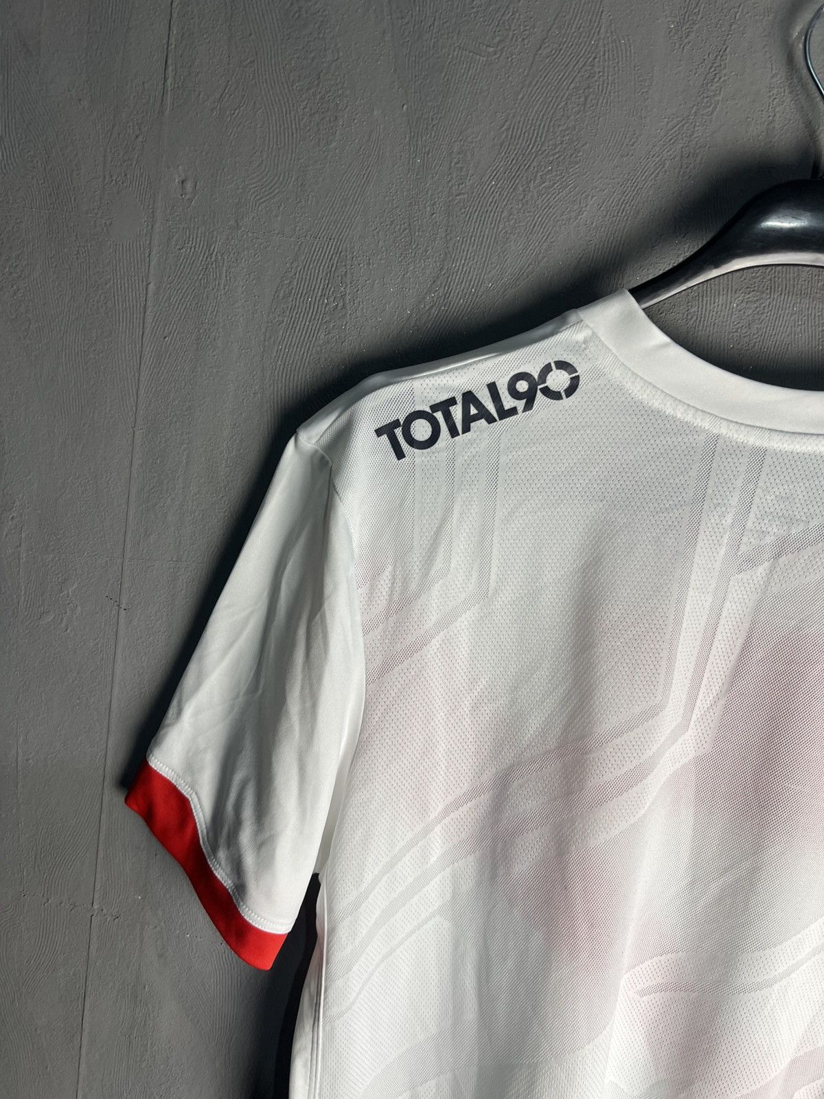 Nike Vintage Nike Total 90 Jersey T-Shirt Drill Sz M Size US M / EU 48-50 / 2 - 10 Thumbnail