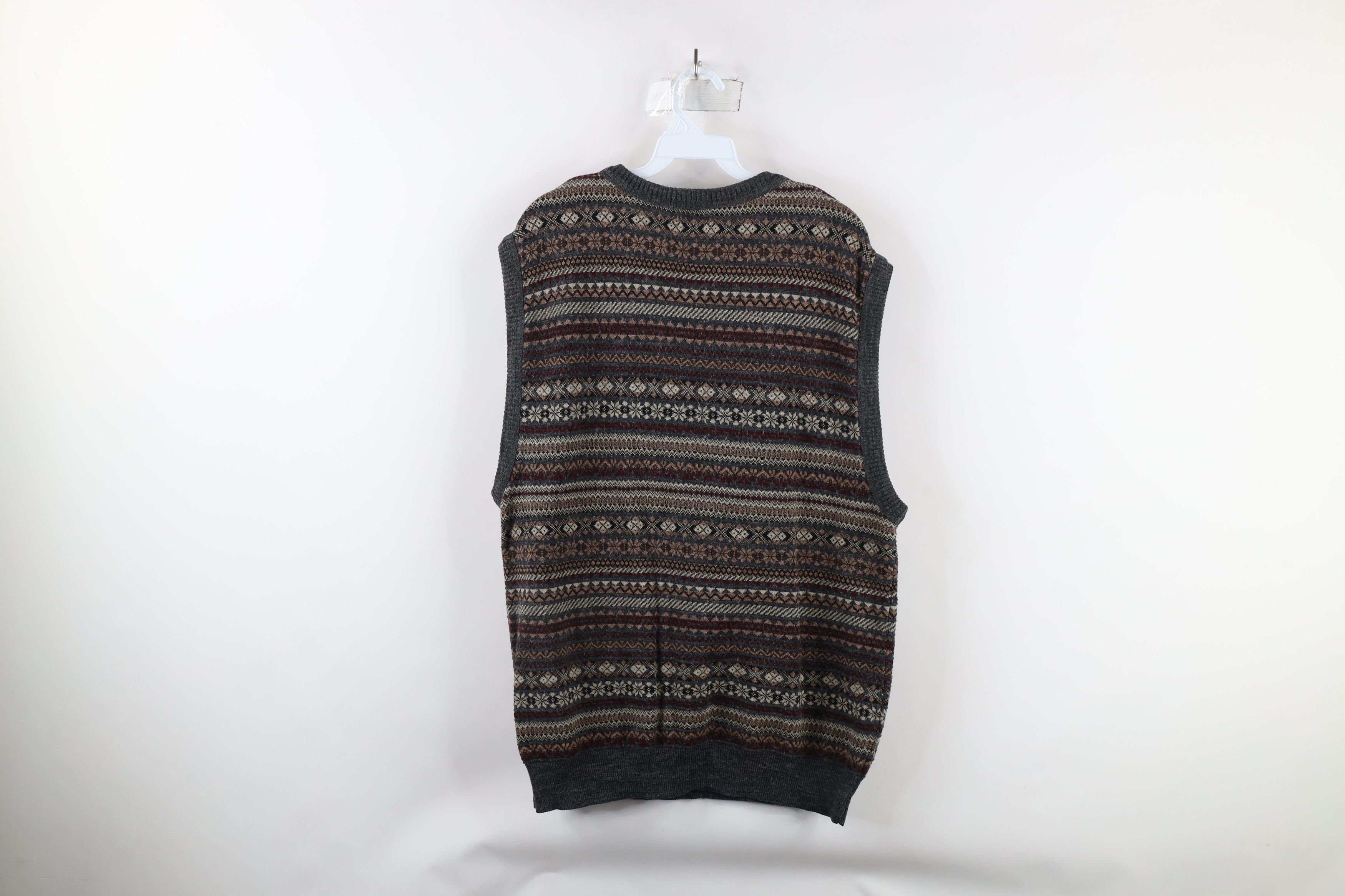 Vintage Vintage 90s Streetwear Rainbow Fair Isle Knit Sweater Vest Size US XL / EU 56 / 4 - 6 Thumbnail