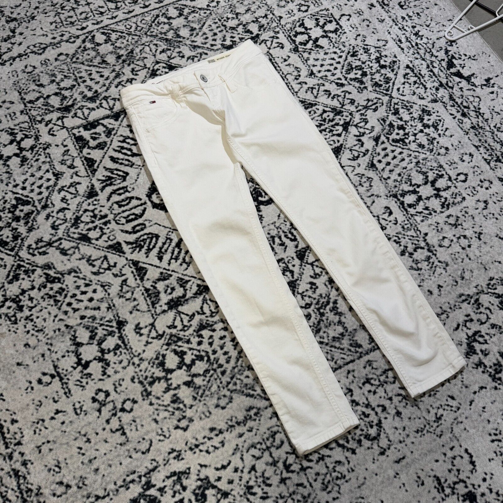 Tommy Hilfiger × Vintage Vintage Tommy Hilfiger Women's White Cotton Size W26 90s Size US 26 / EU 42 - 4 Thumbnail