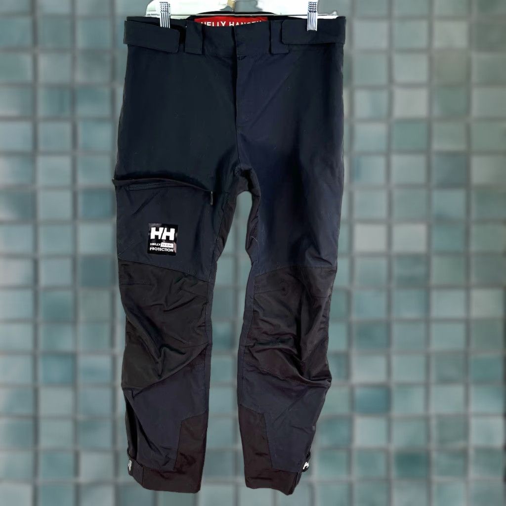 Helly Hansen VINTAGE Heely Hansen Sailing Yachting Pants Women's XS Cargo 34x30 Gray Logo Nautical Men’s? Size 26" / US 2 / IT 38 - 1 Thumbnail