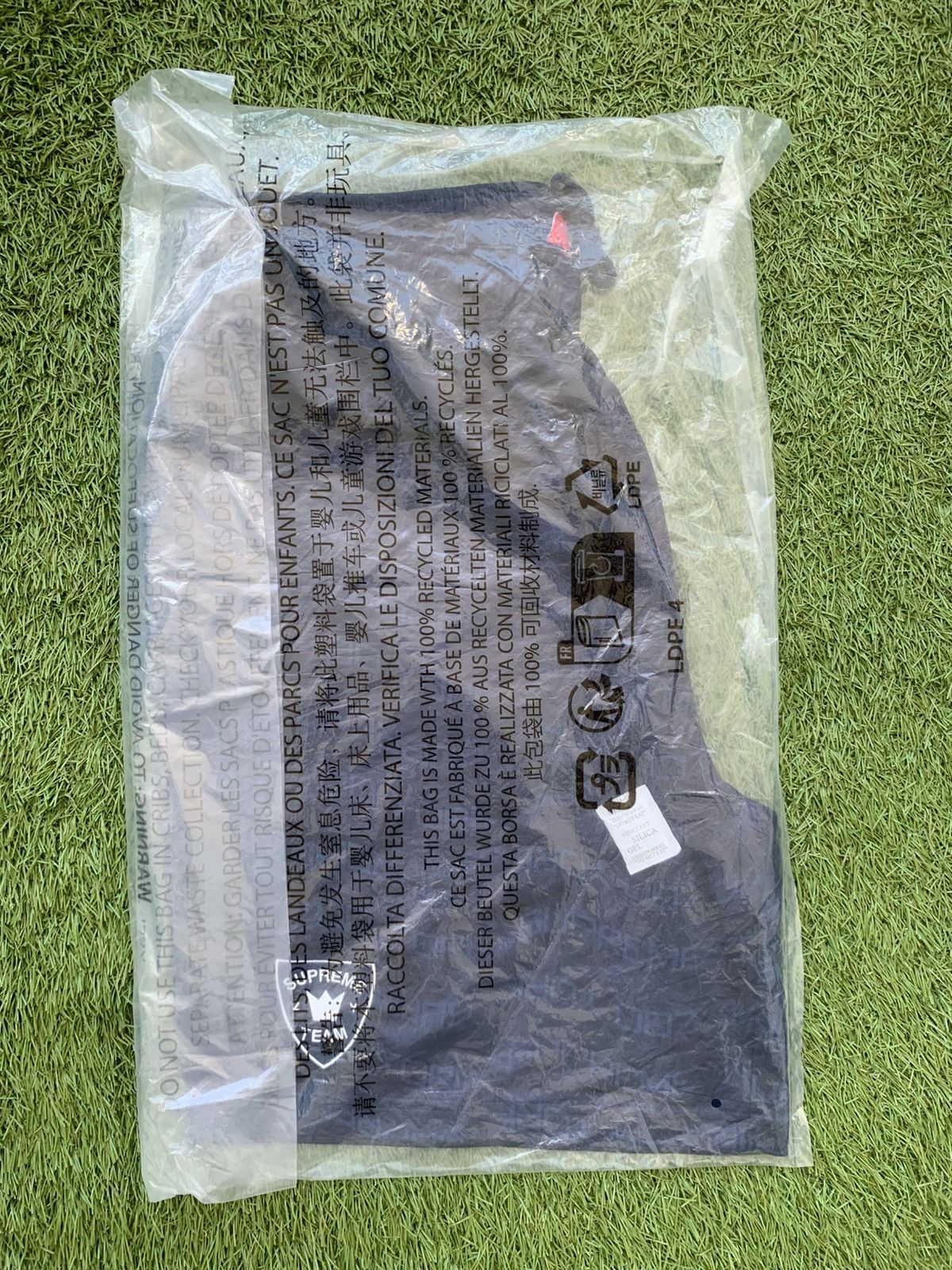 Supreme Supreme Zoo York Soccer Shorts Navy Size US 34 / EU 50 - 4 Thumbnail