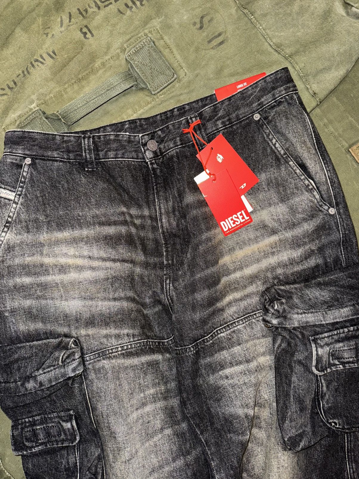 Diesel Relaxed Jeans D-Fish 0ghaa Size US 34 / EU 50 - 7 Thumbnail