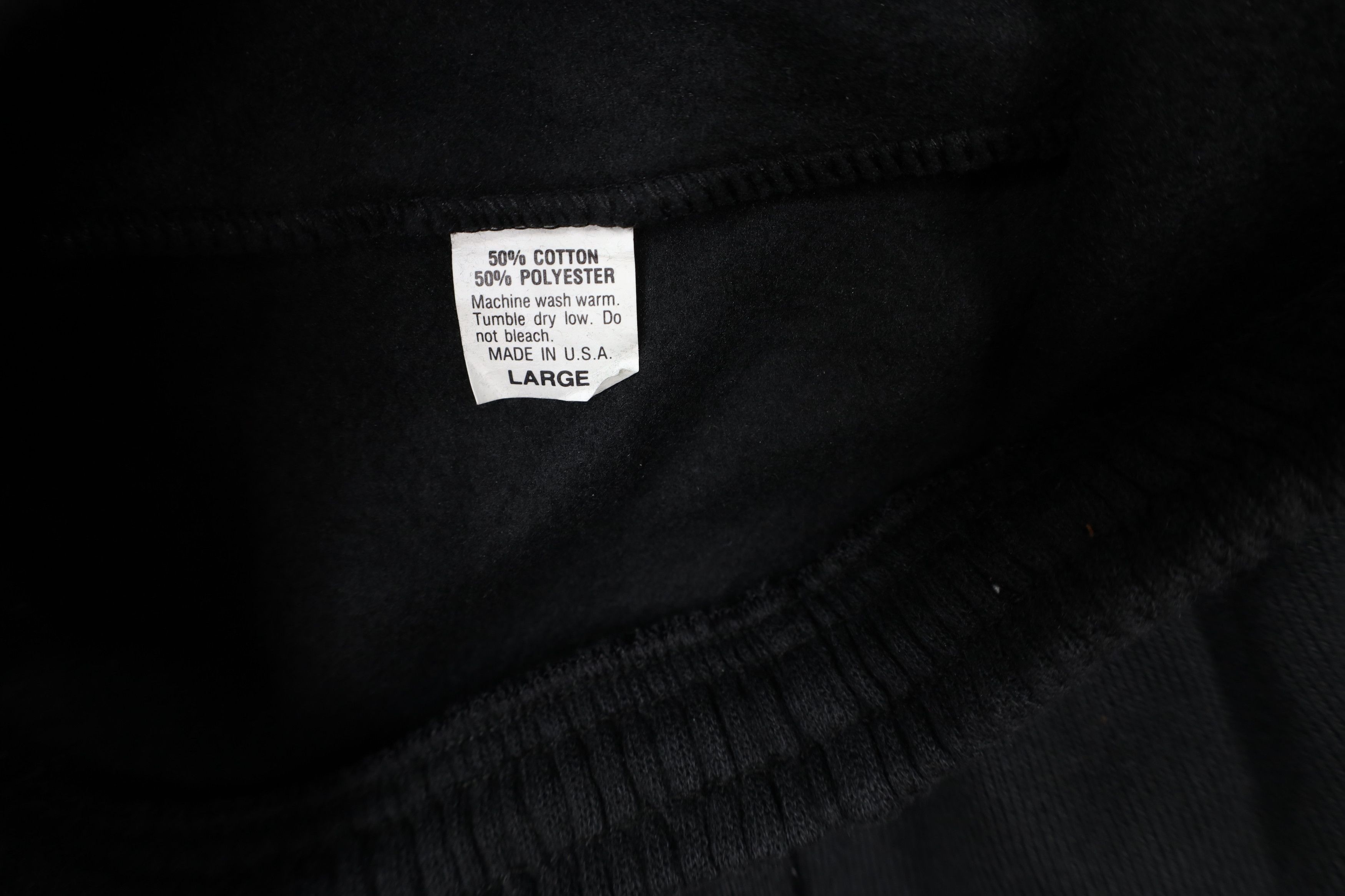 Vintage Vintage 90s Streetwear Knee Sweatpants Shorts Black USA Size US 34 / EU 50 - 7 Thumbnail