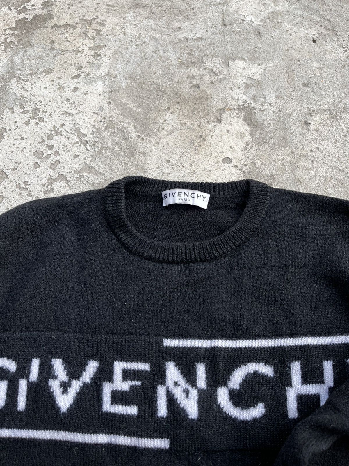 Givenchy Givenchy Distorted Split Logo Wool Knitted Sweater Size US S / EU 44-46 / 1 - 12 Thumbnail