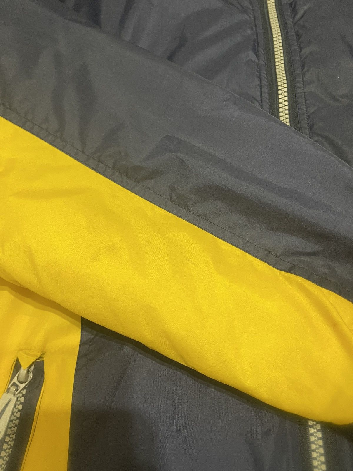 Nike NIKE VINTAGE RETRO BIG LOGO RARE JACKET SIZE L-XL Size US L / EU 52-54 / 3 - 11 Thumbnail