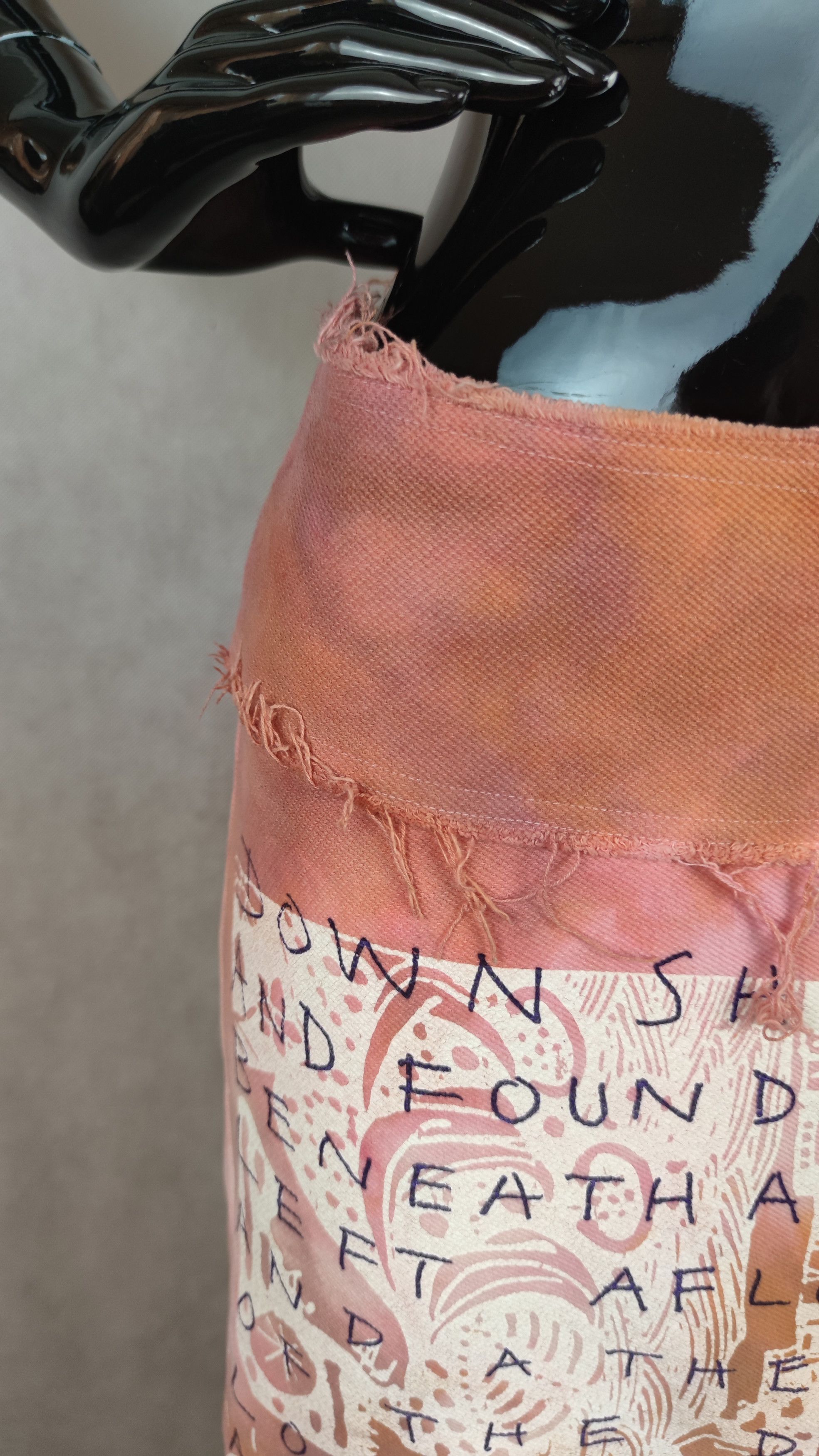 The People Of The Labyrinths Rare The People of the Labyrinths Pink Distressed skirt Size 24" / US 00 / IT 34 - 7 Thumbnail
